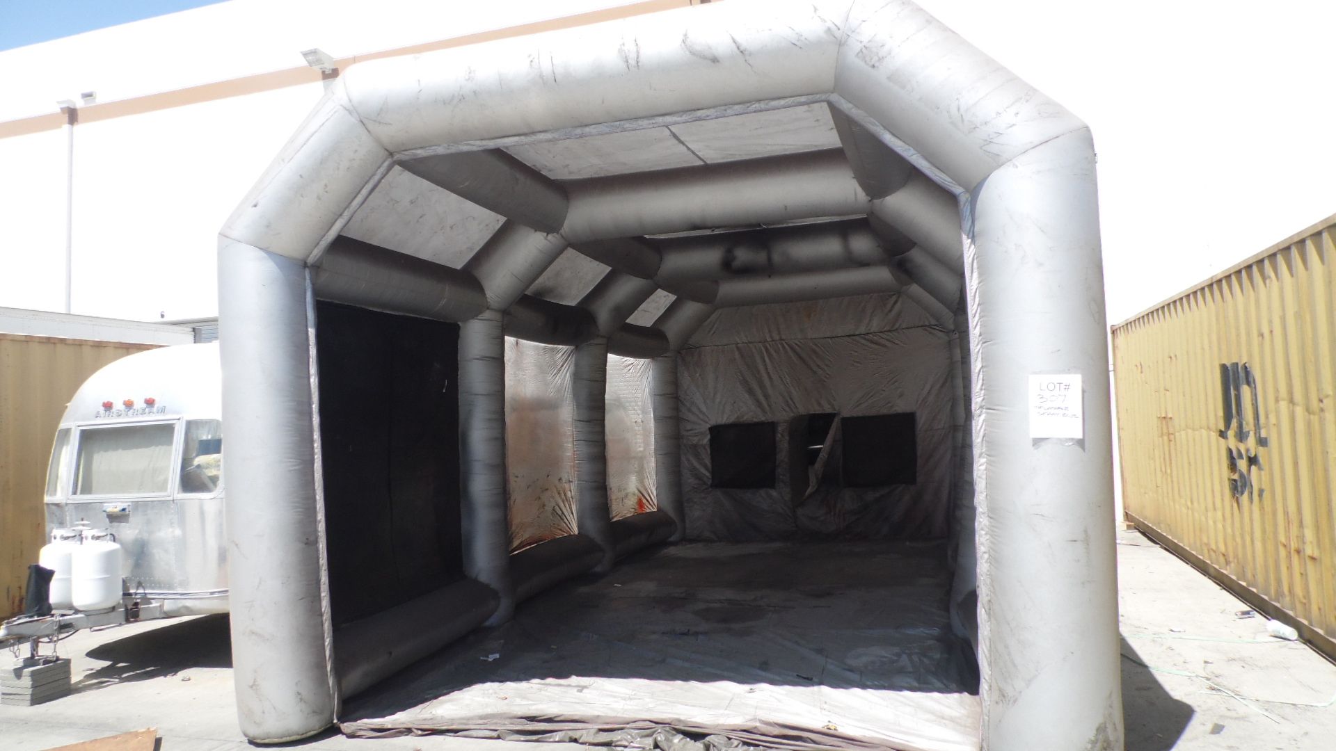 12' X 30' INFLATABLE PAINT BOOTH