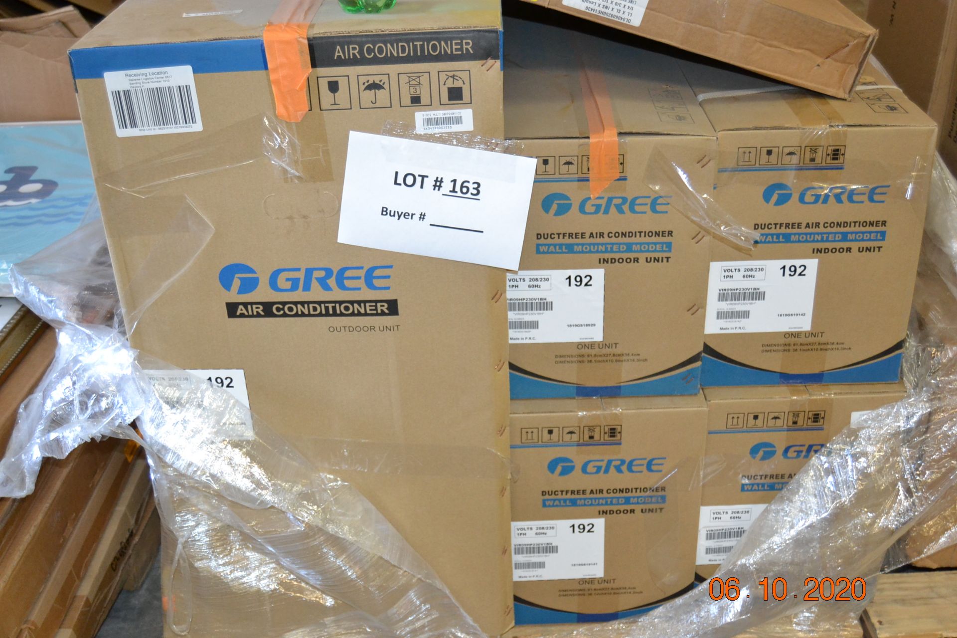 GREE AIR CONDITIONER WITH 4 HEADS & HOSE KIT
