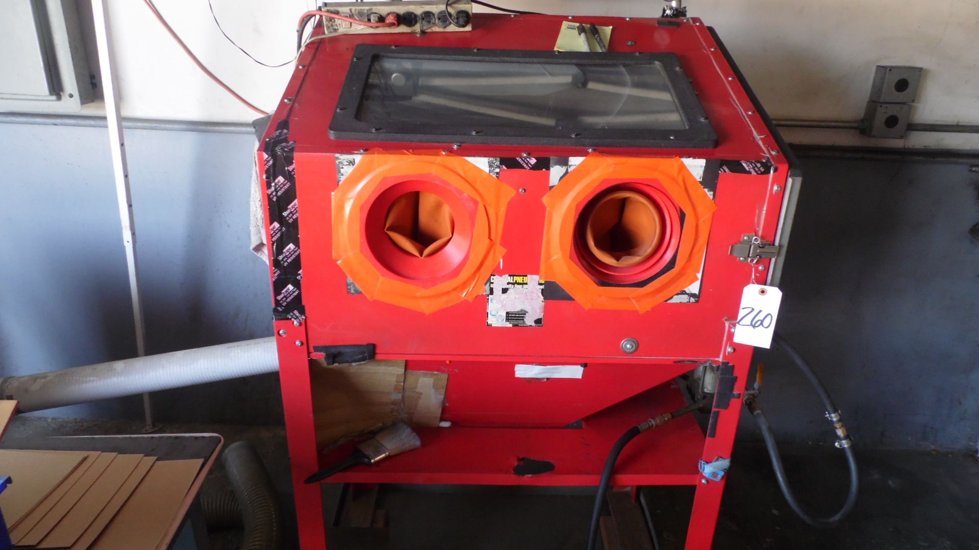 SAND BLASTING UNIT