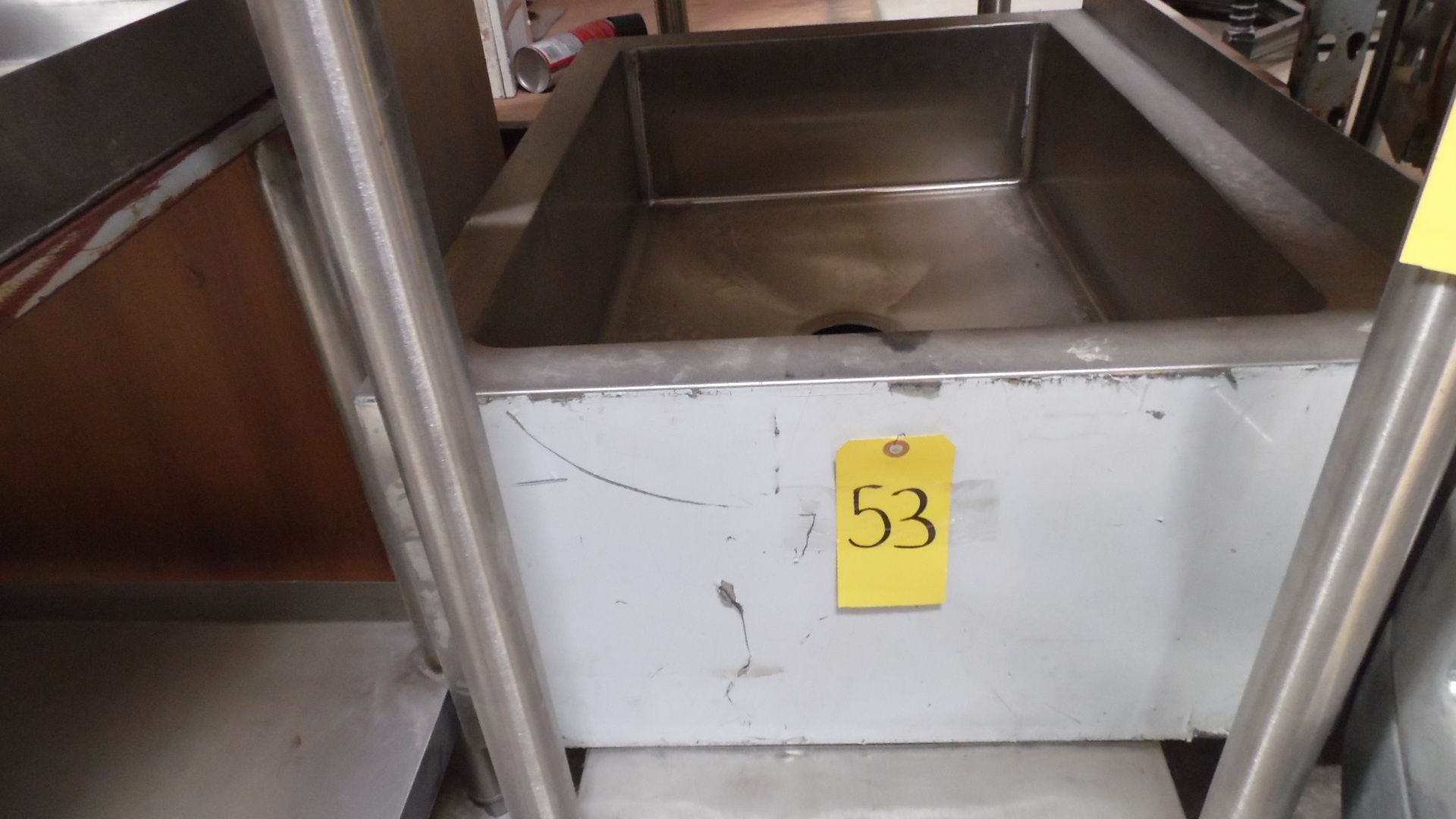 24" X 32" STAINLESS STEEL SINK