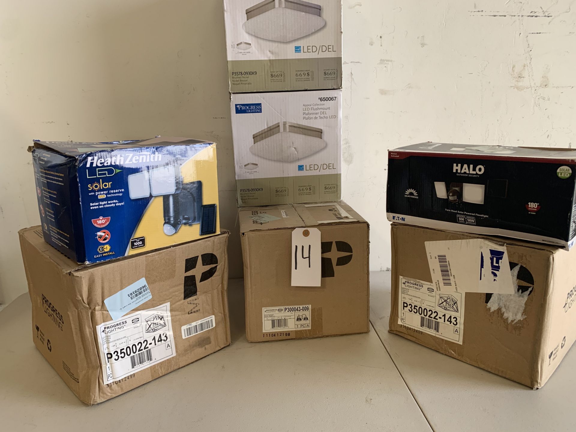 Flood lights and Ceiling Lights, 7 Items