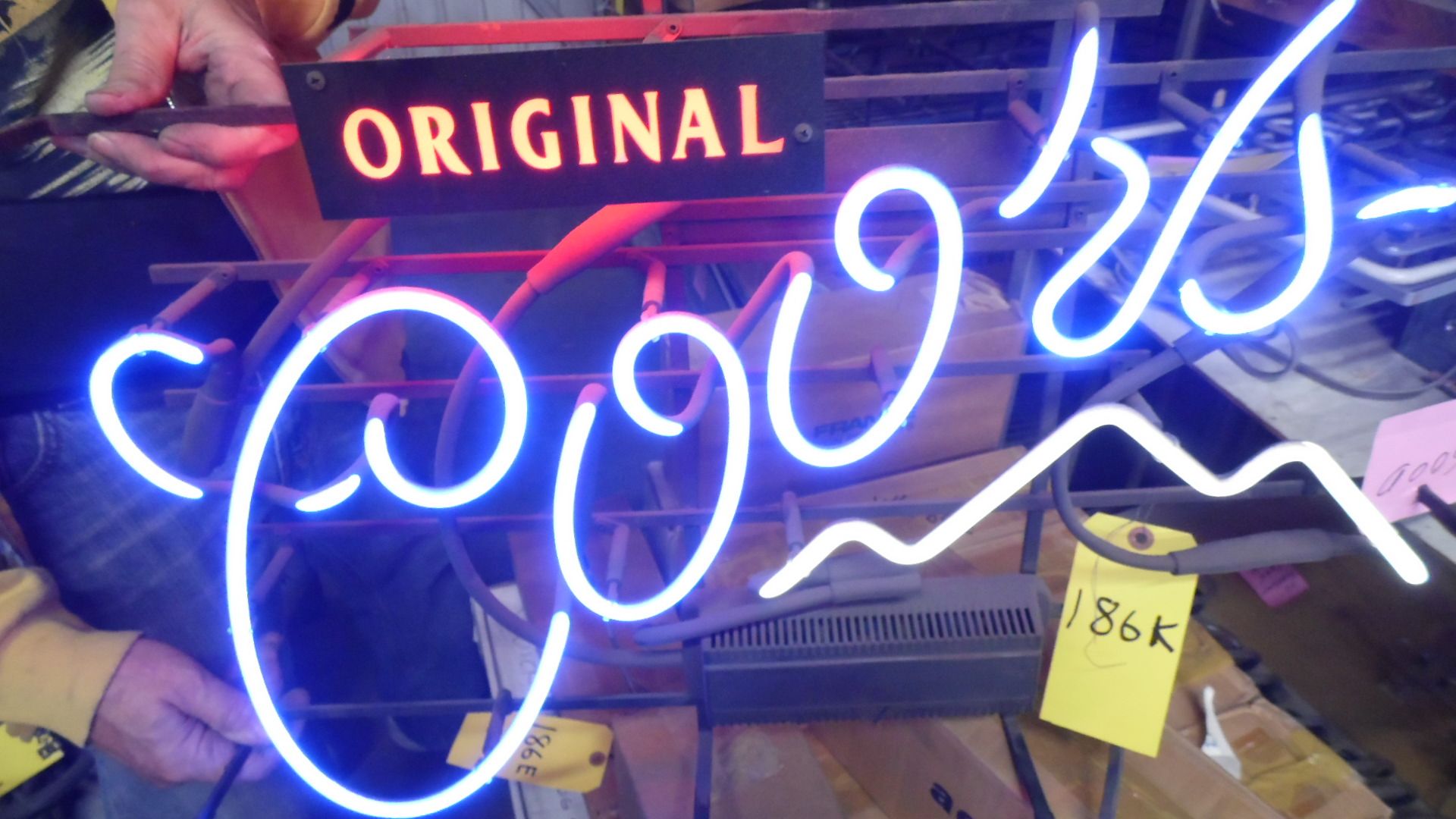 COORS NEON (GOOD)