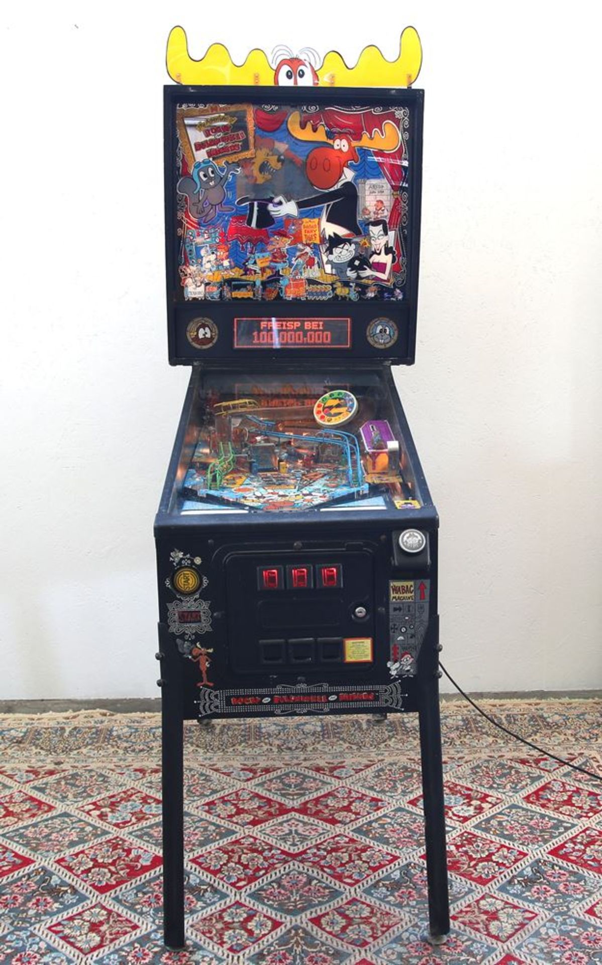 FlipperPinball machine. Rocky and Bullwinkle and Friends, Data East aus dem Jahr 1993. Größe ca. 140