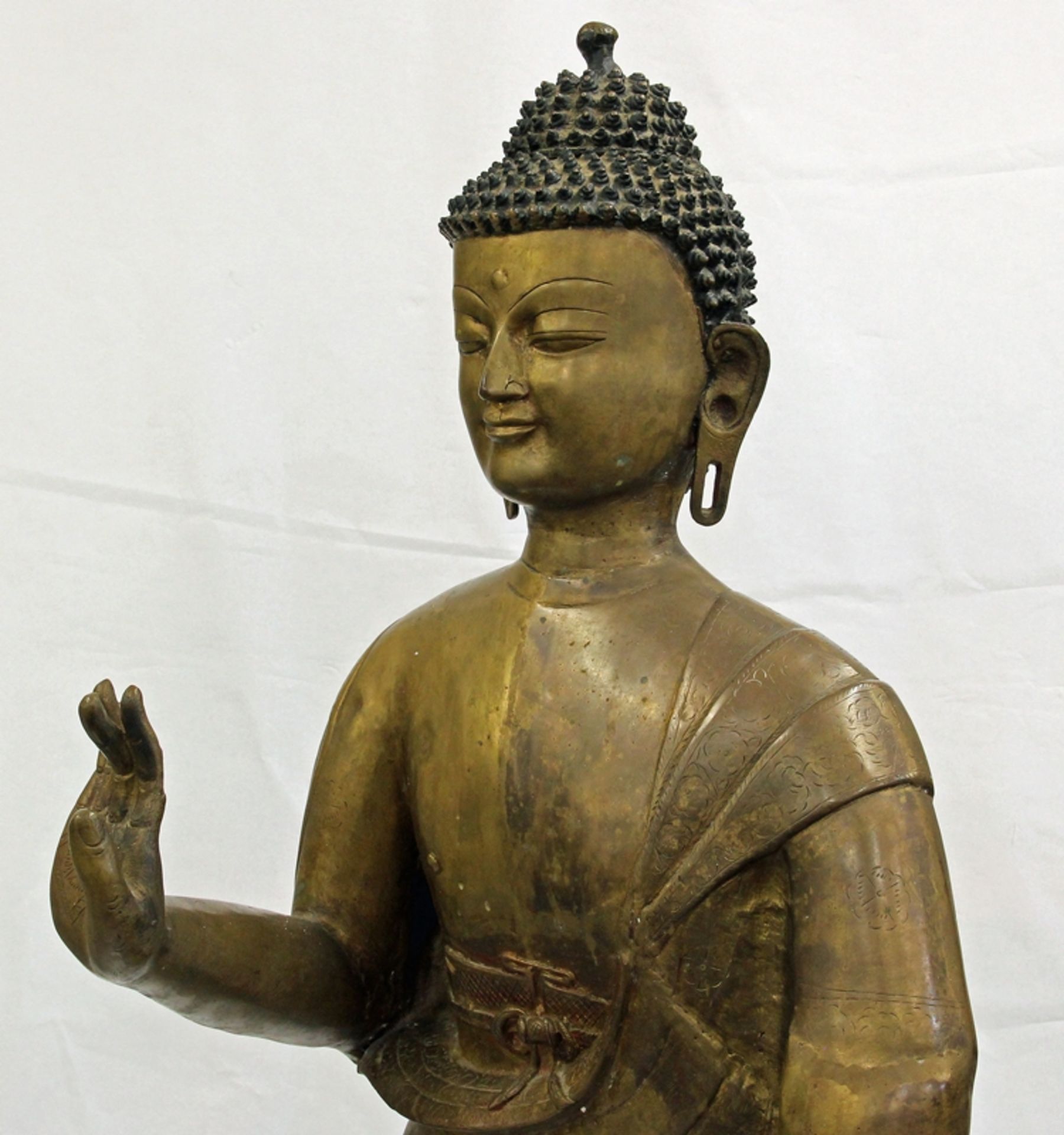 Stehender Buddha - Bild 3 aus 5