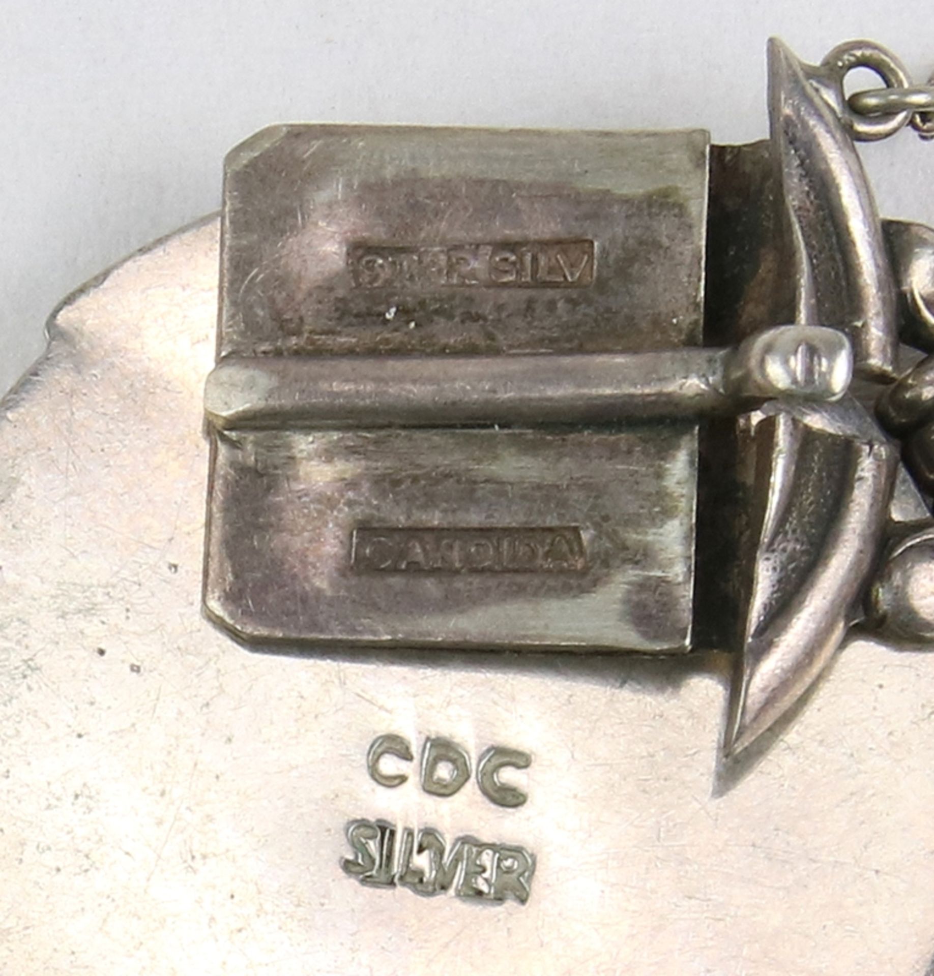 Zwei Armbänder - Bild 4 aus 4