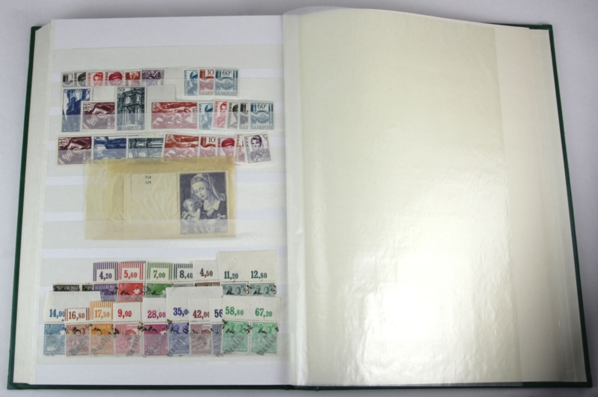 Zwei Briefmarkenalben - Bild 6 aus 6