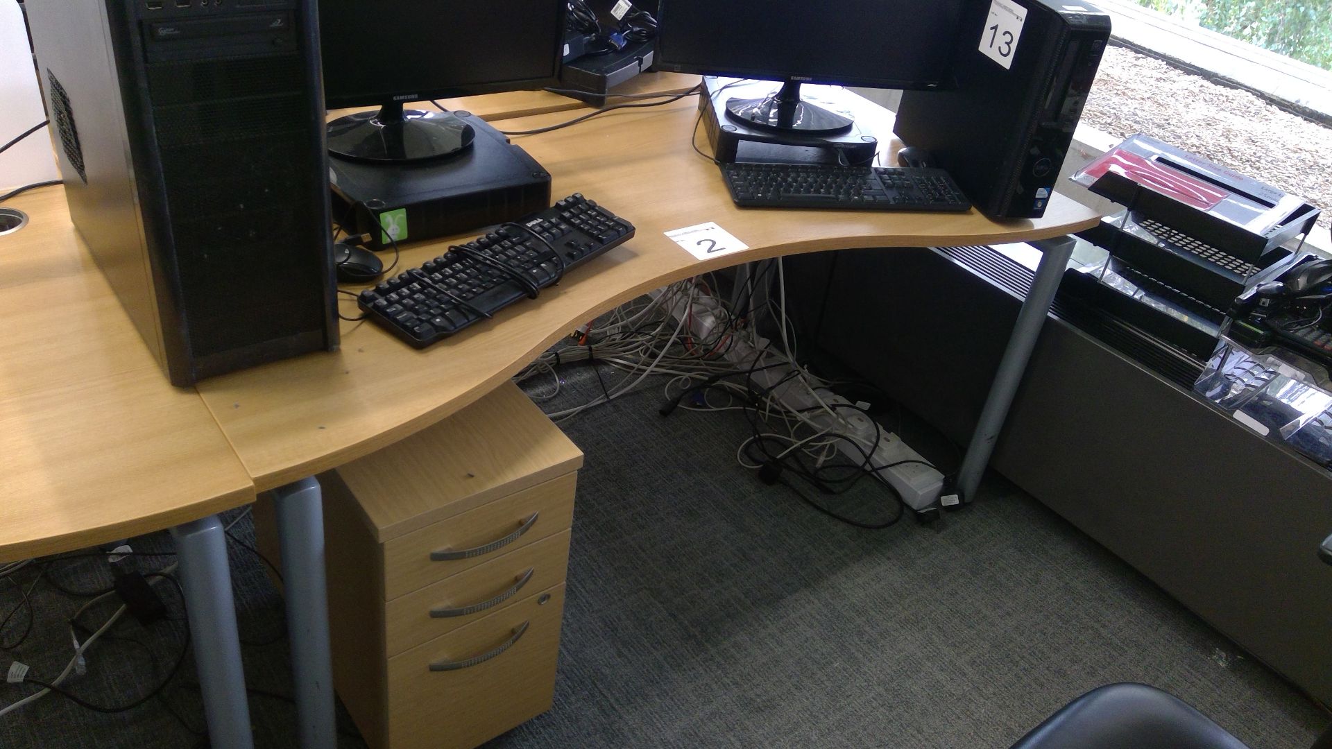 Oak effect ergonomic desk complete with matching 3 drawer pedestal