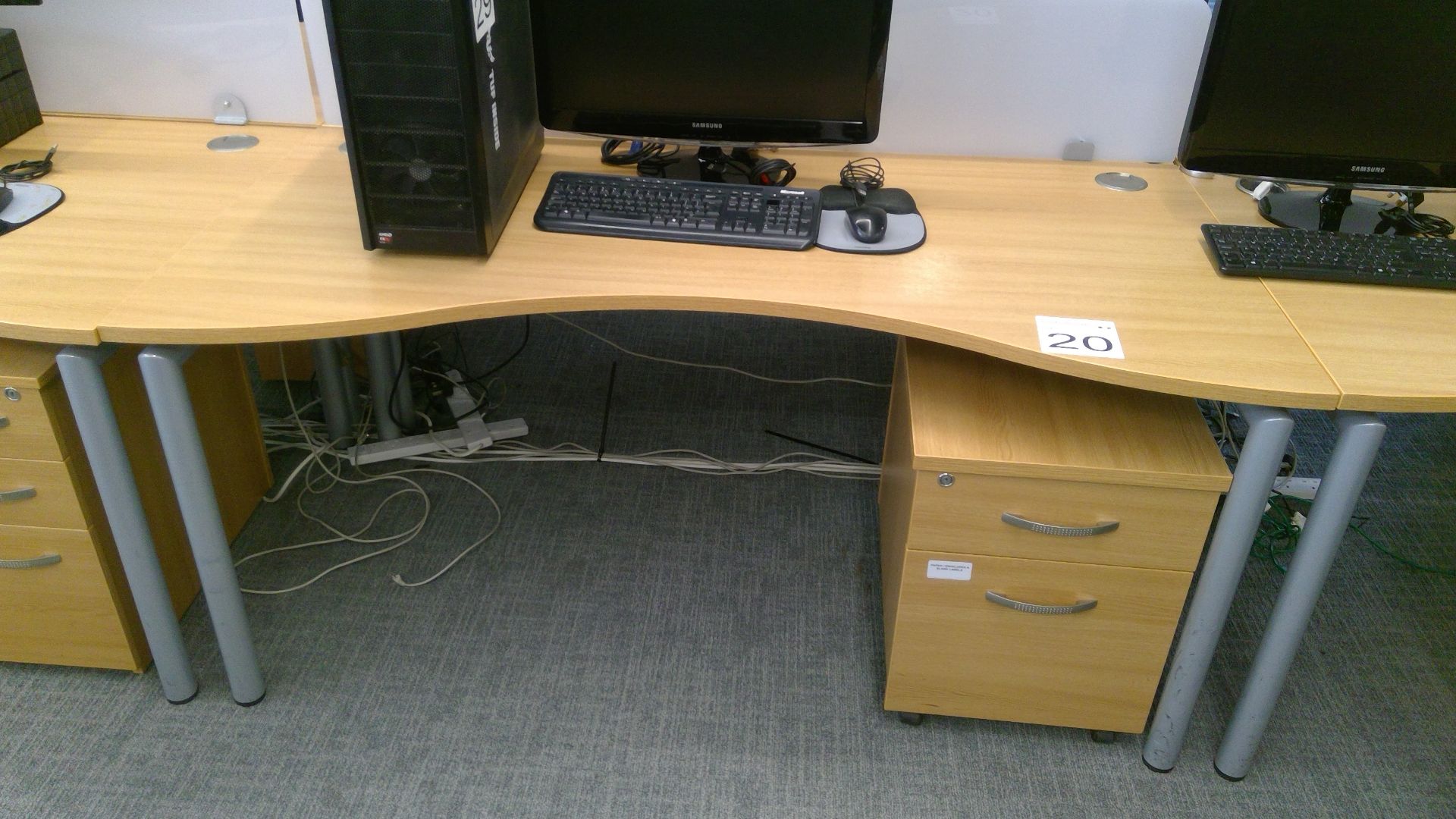 Oak effect ergonomic desk complete with matching 2 drawer pedestal