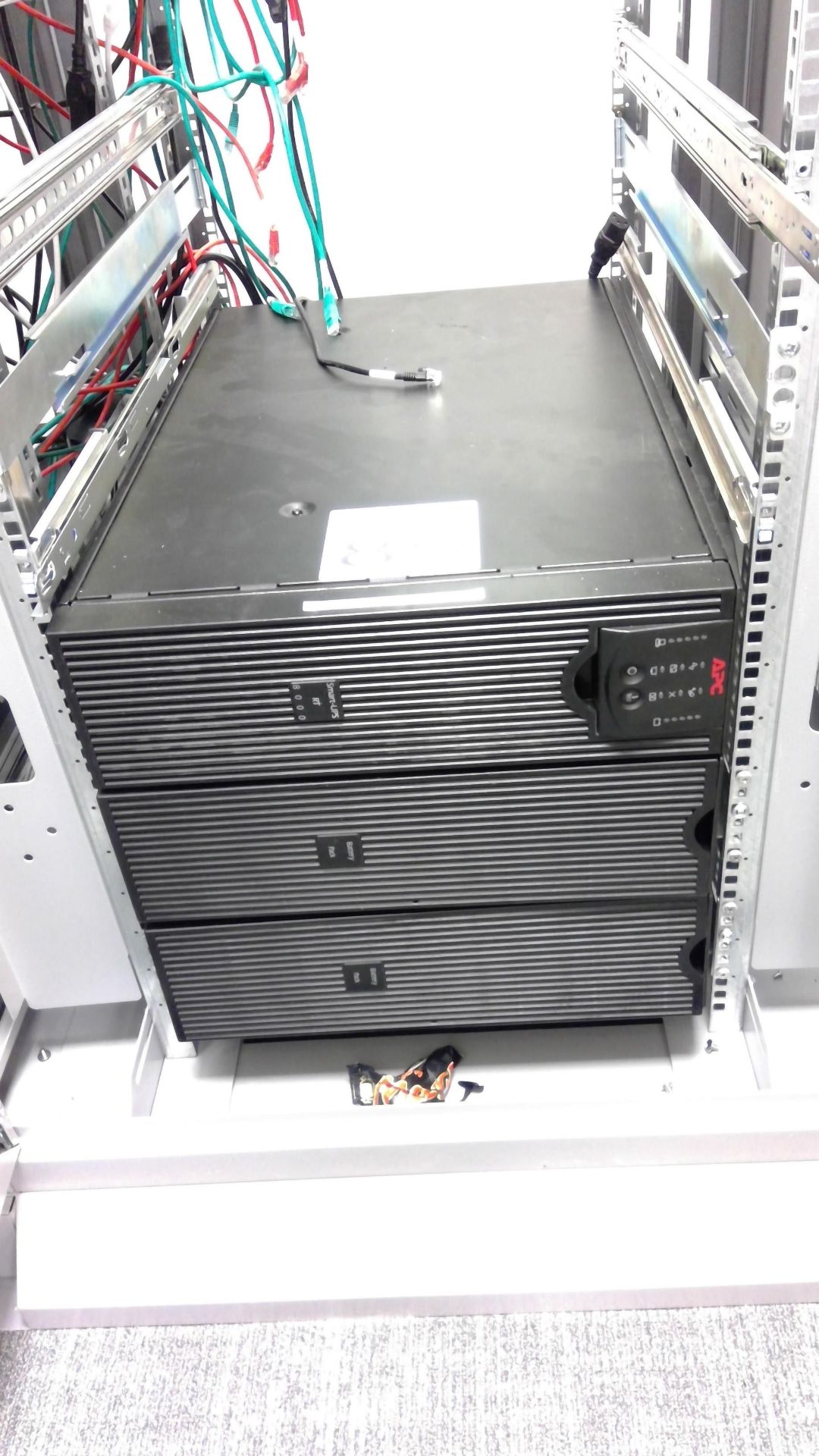 APC RT8000 Smart UPS