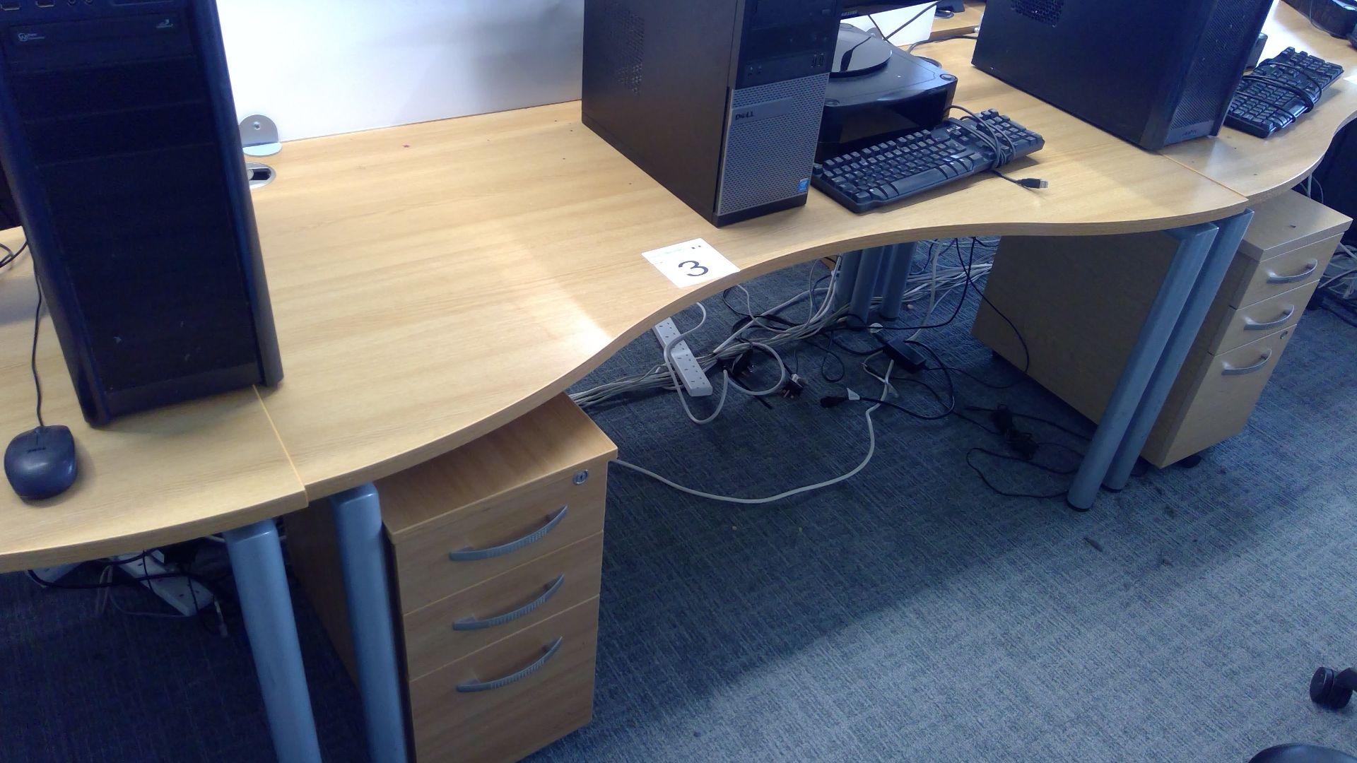 Oak effect ergonomic desk complete with matching 3 drawer pedestal