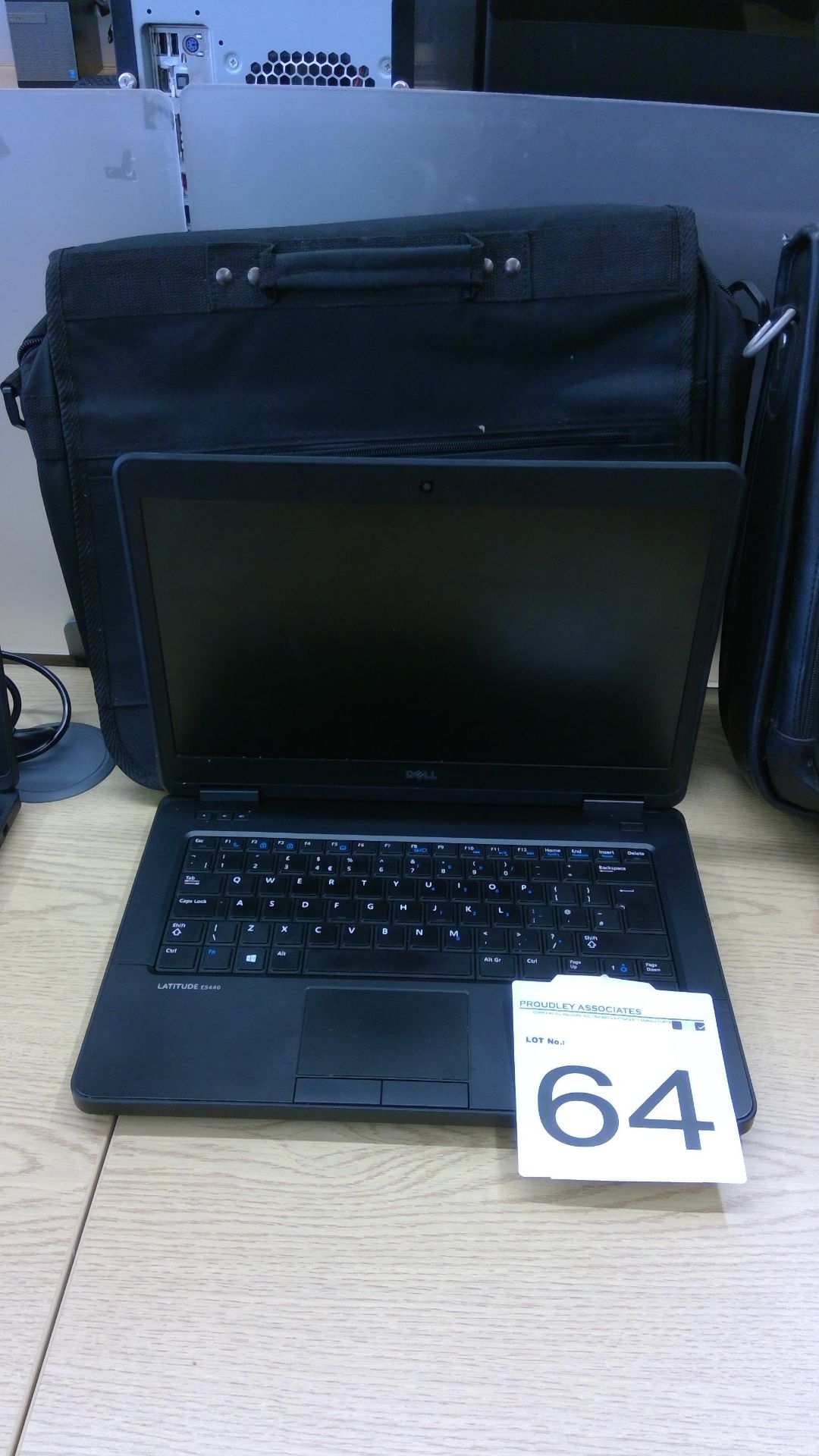 Dell Latitude 5440 Core i3 laptop complete with cahrger and carry case