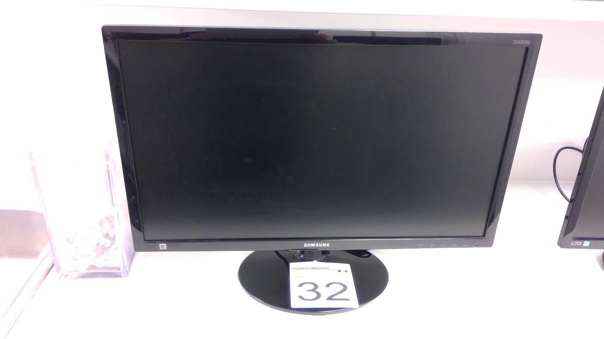 Samsung S24D300 24 inch monitor