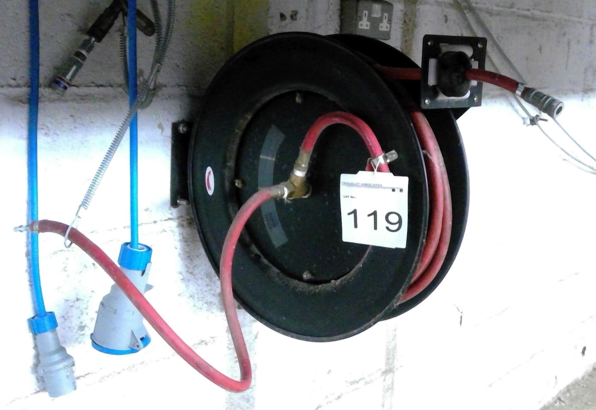 3 No Sealey SA85 retractable hose reels