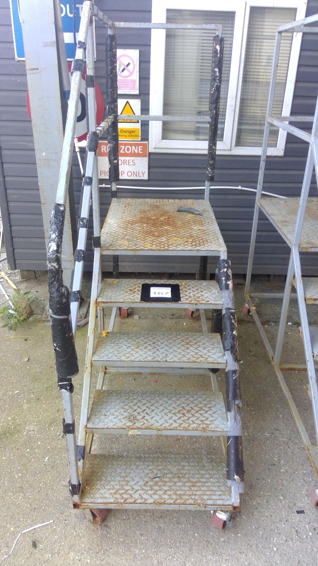 5 tread mobile access ladder