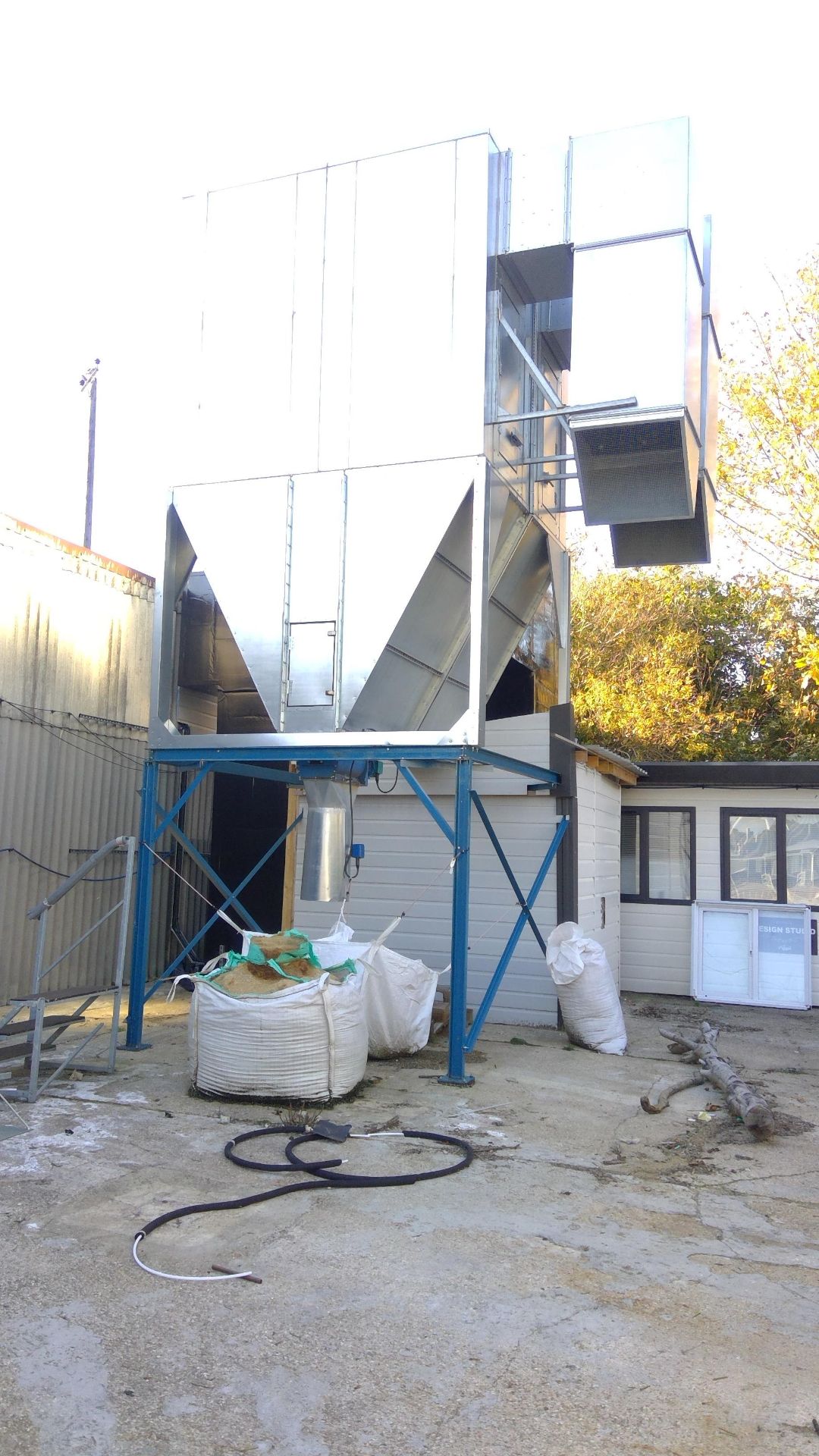 S&D Extraction extraction unit complete with 37 kW Brook Crompton motor, galvanised steel waste silo - Image 3 of 5