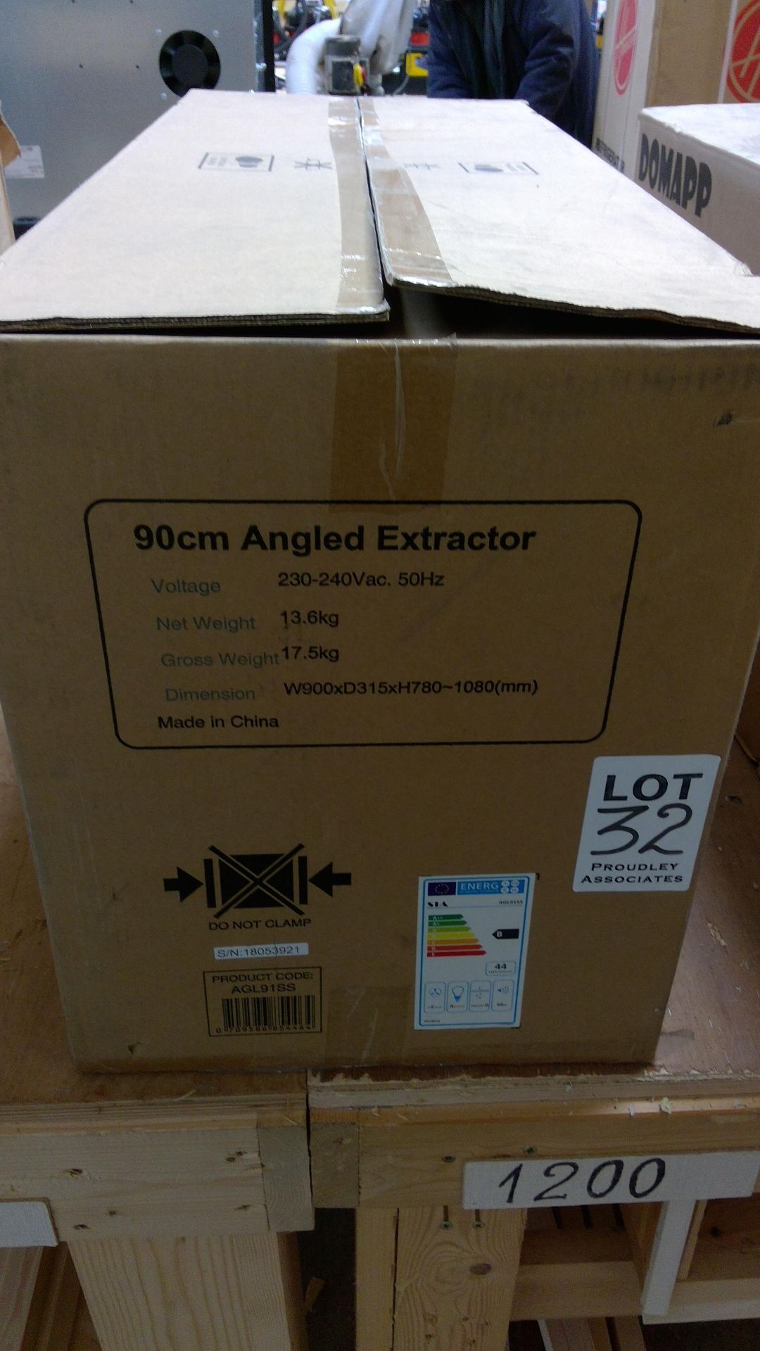 90 cm Angled stainless extractor