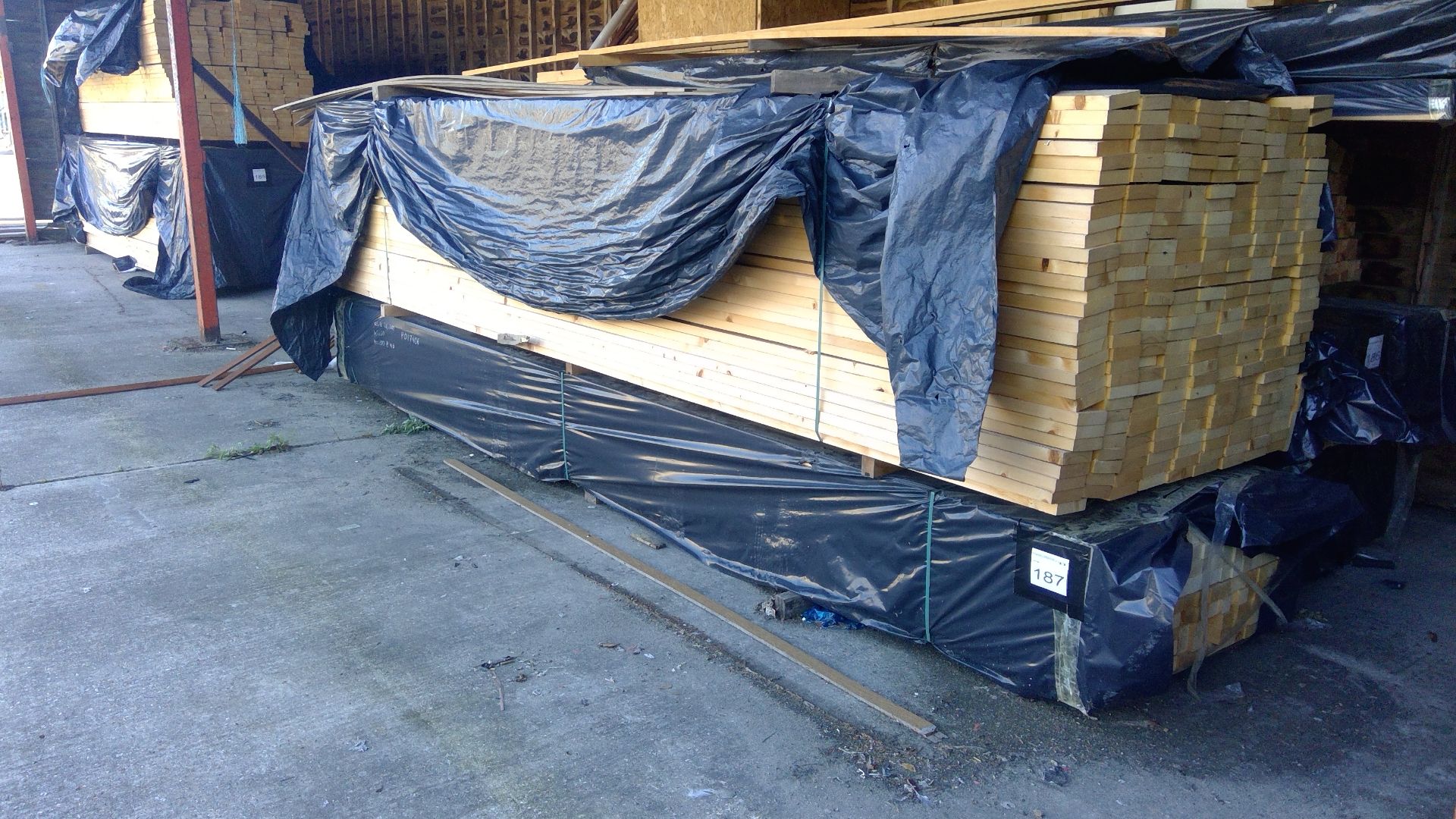 Approx 300 lengths @ 4.2m of 120 x 30mm timber with approx 200 lengths @ 4.2m of 50 x 50mm timber