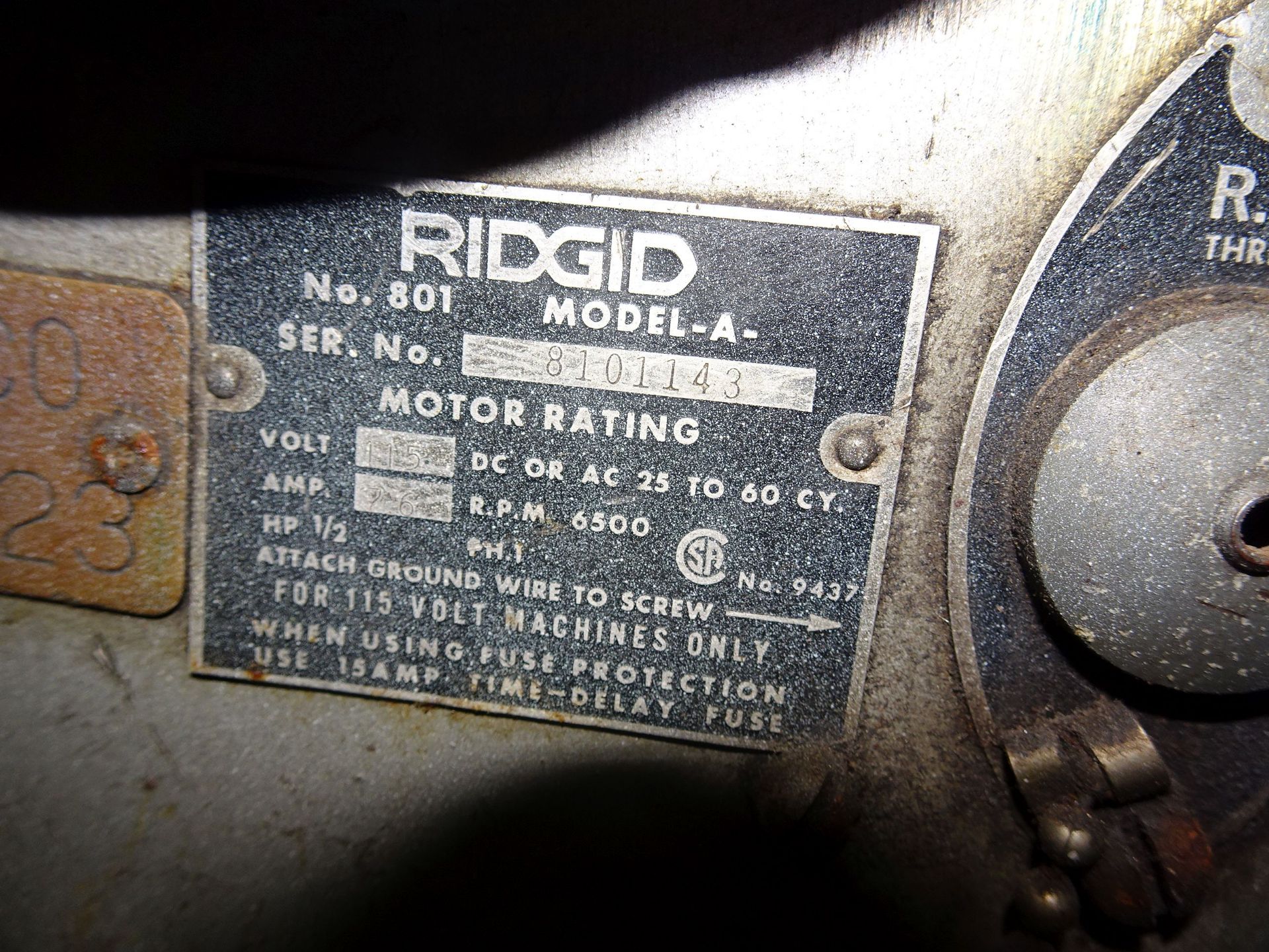 Ridgid Model 810 Pipe Treader With Center, Threading Head, and Cutting Tool - Image 5 of 5