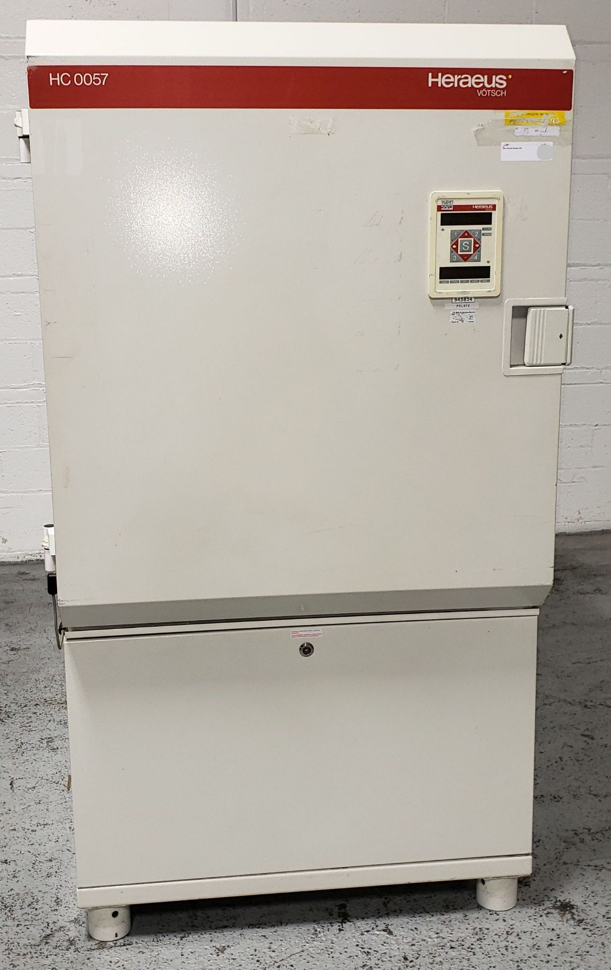 Votsch Heraeus Incubator Type HC 0057