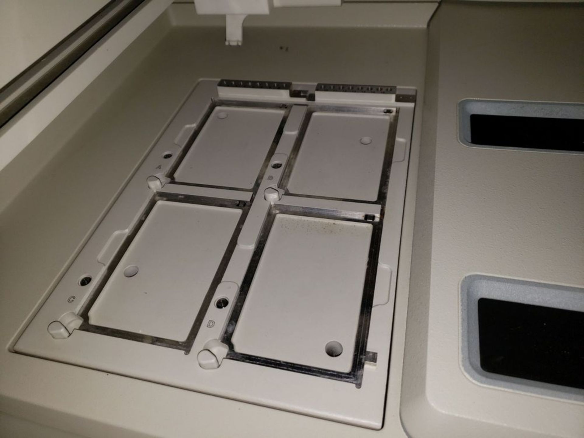 PE Applied Biosystems ABI Prism 3700 DNA analyzer automated, 3000 W - Image 3 of 12