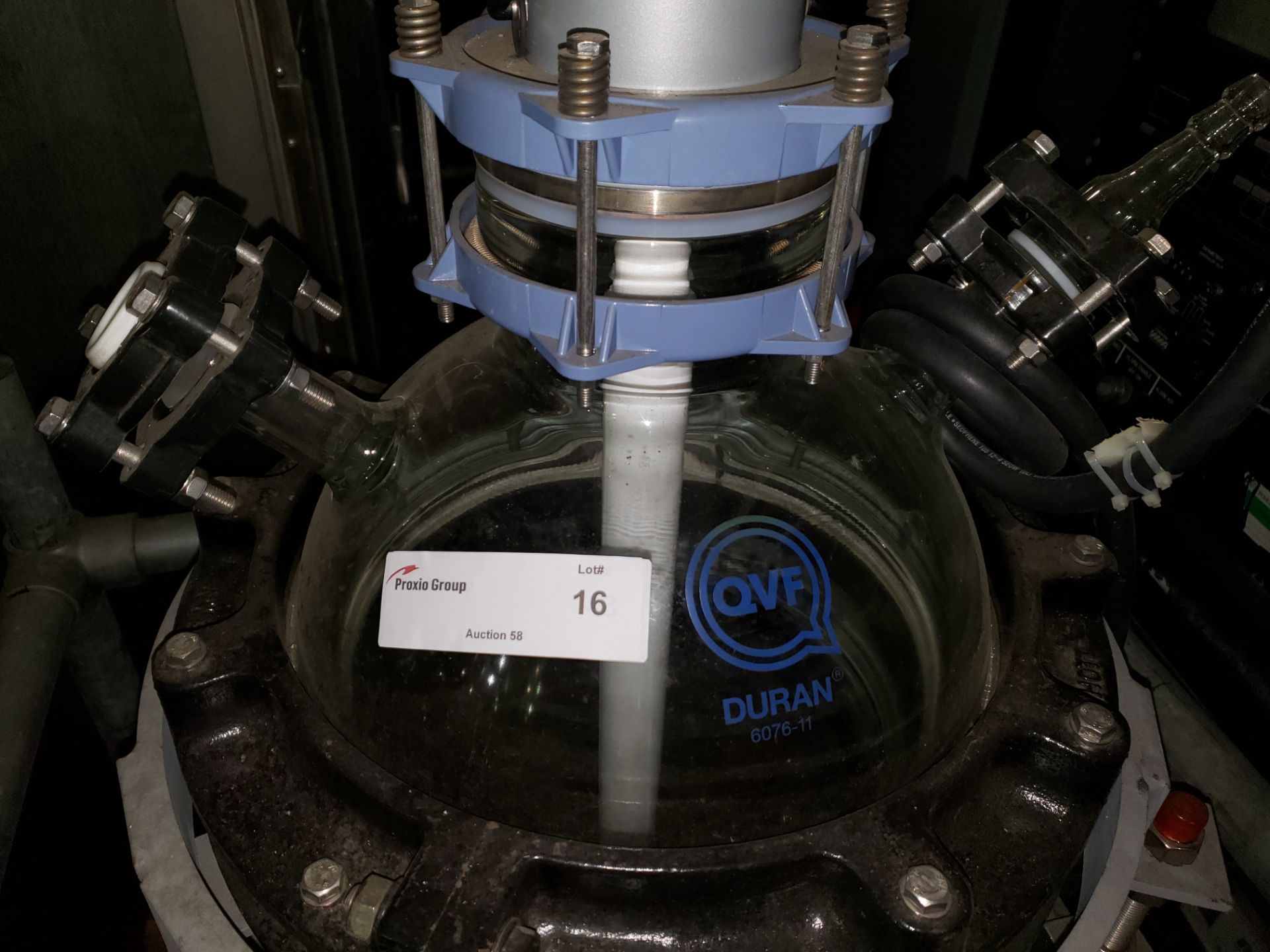 30 liter QVF agitated glass receiver, Duran 6076-11 glass, 300 mm diameter x 650 mm deep bowl, - Image 5 of 6