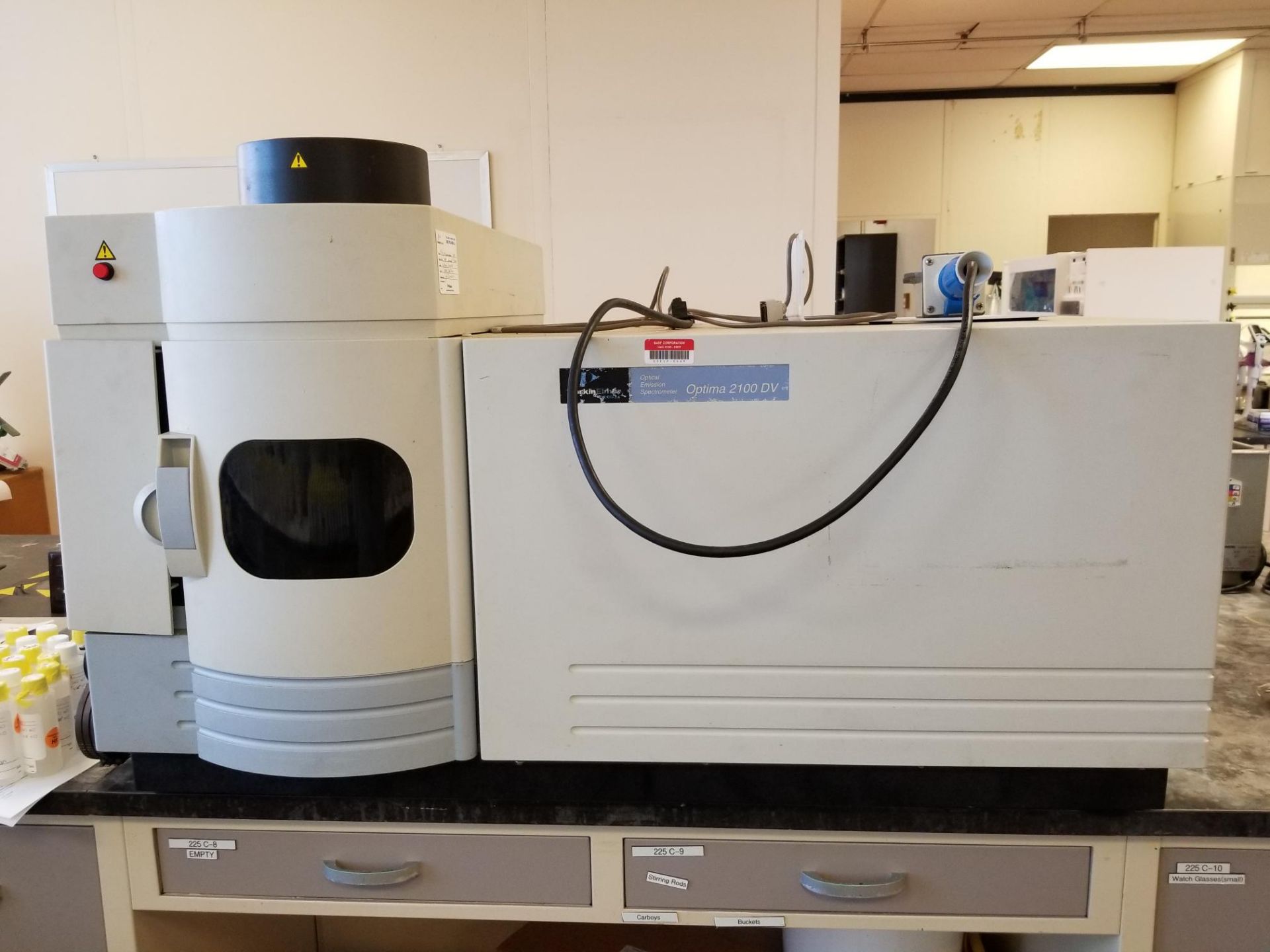 Perkin Elmer Optima 2100 DV Spectrometer ICP - OES I