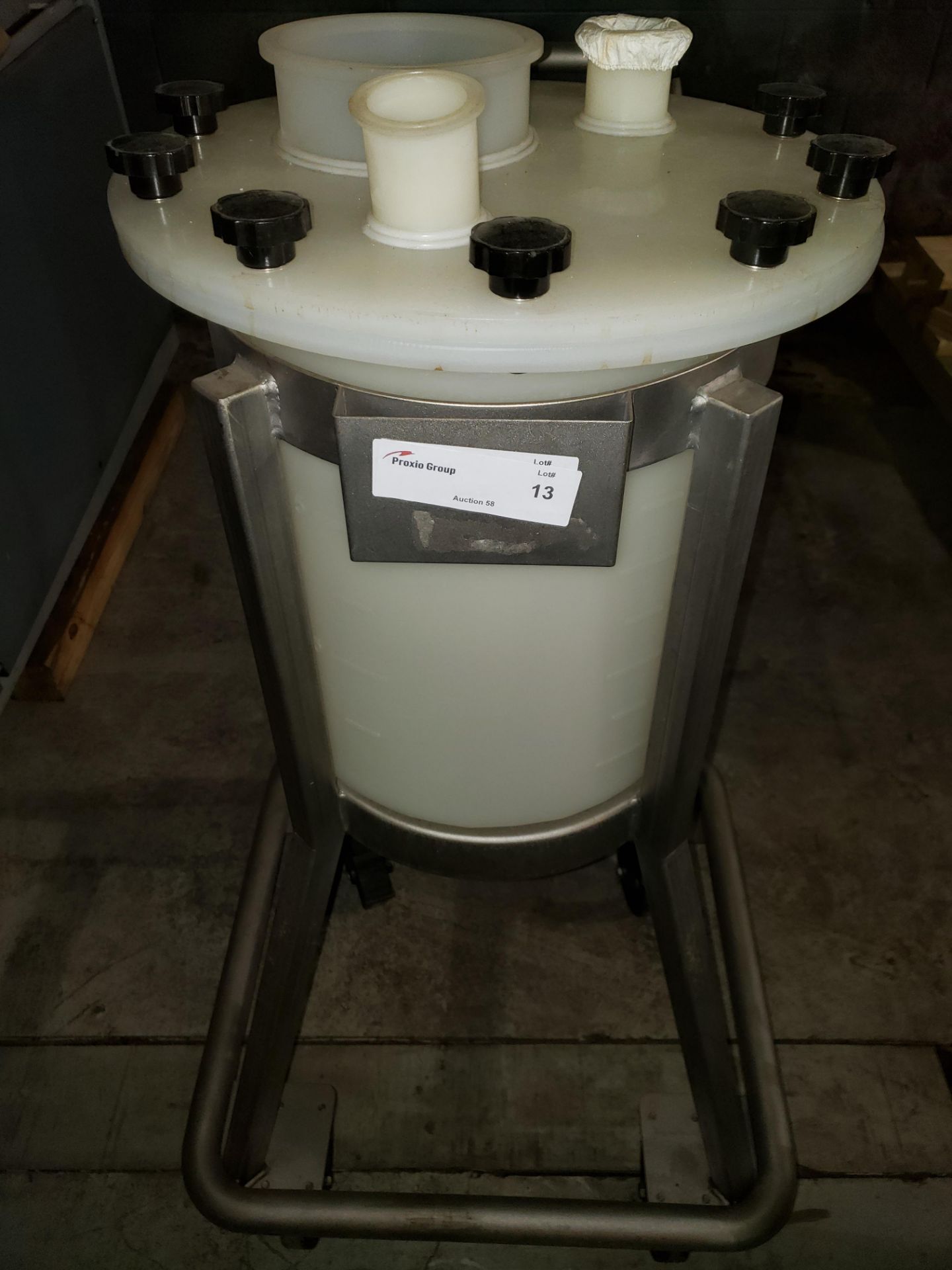 9 gallon plastic tank, approx. 12" diameter x 16" straight side, removable flat top, dish bottom, ( - Image 2 of 4