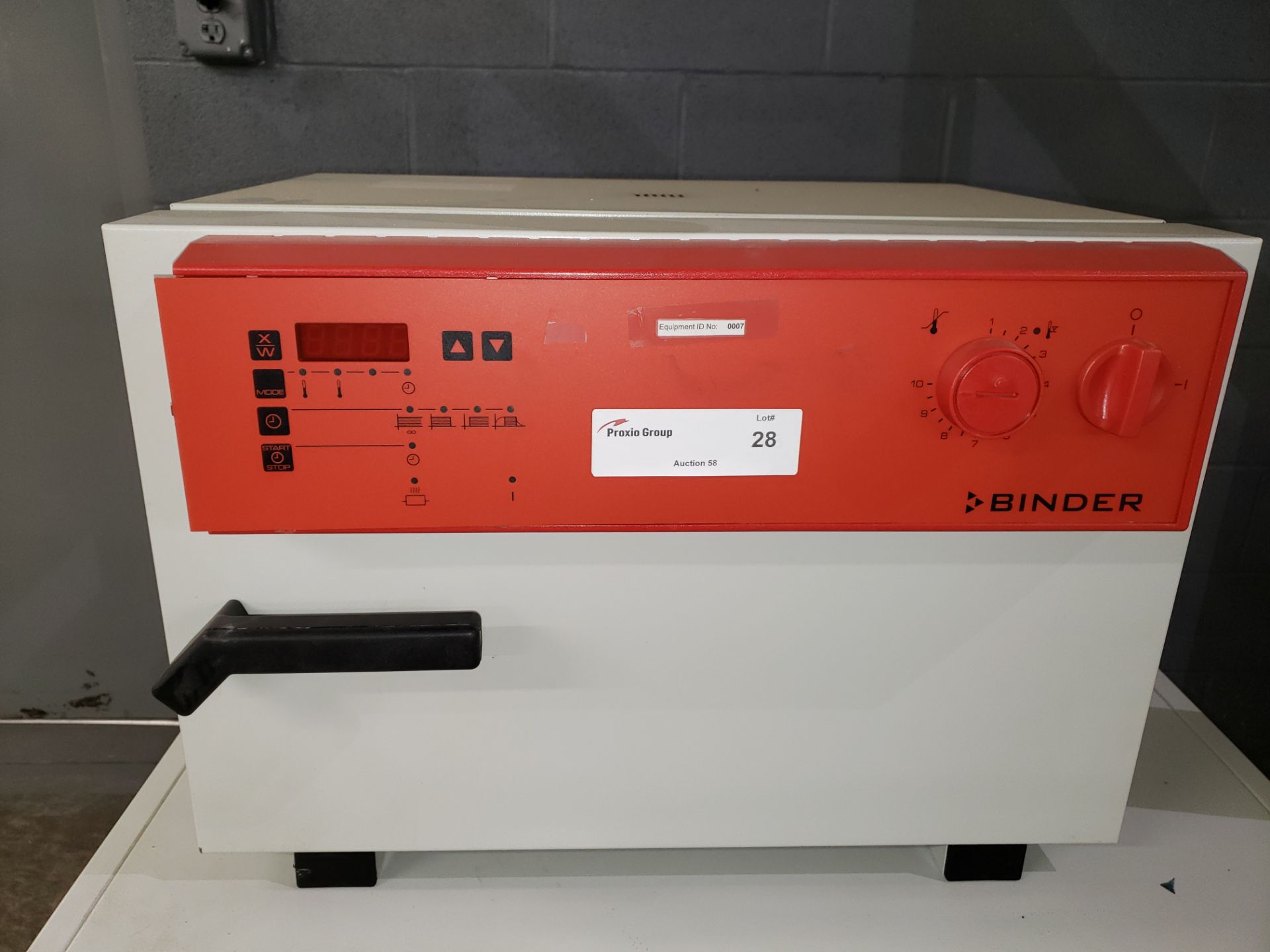 Binder oven, model IP-20, stainless steel product contacts surfaces, .8 kw, 115 volt, serial#