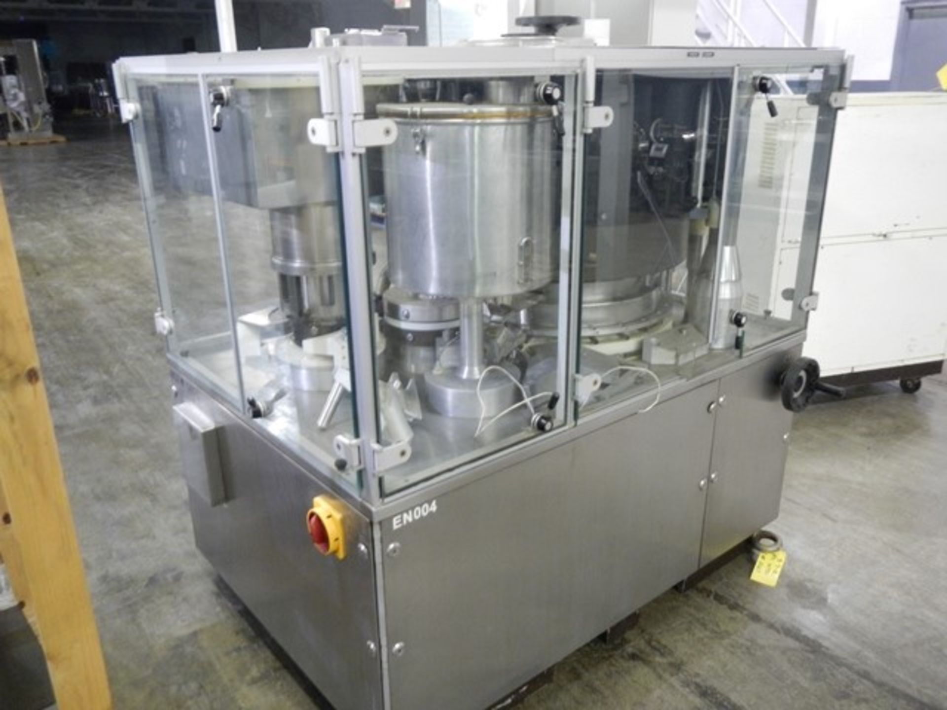 MG2 G60 capsule filler capable of production up to 60,000 capsules per hour with vacuum unit - Image 5 of 17