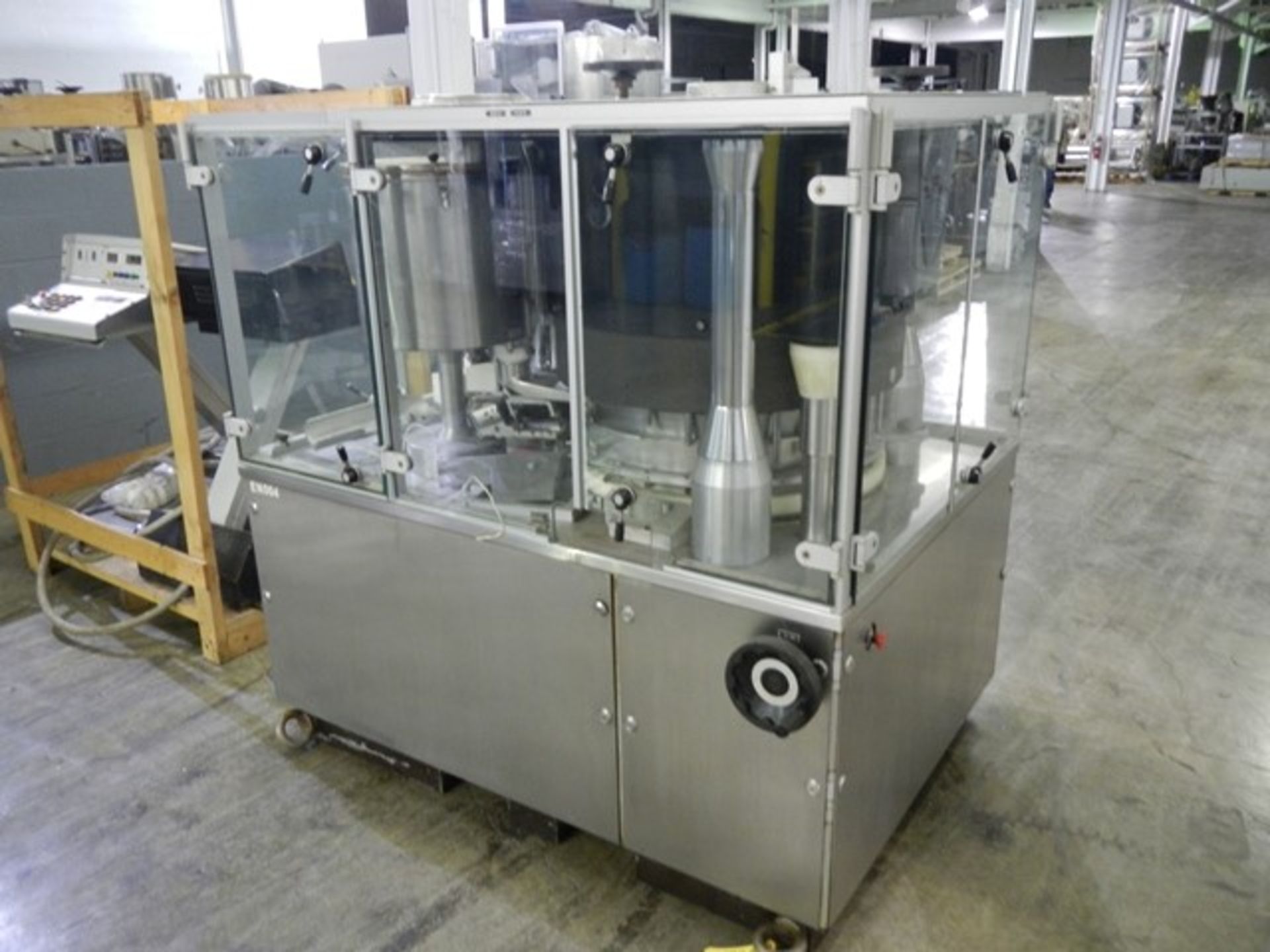 MG2 G60 capsule filler capable of production up to 60,000 capsules per hour with vacuum unit - Image 4 of 17