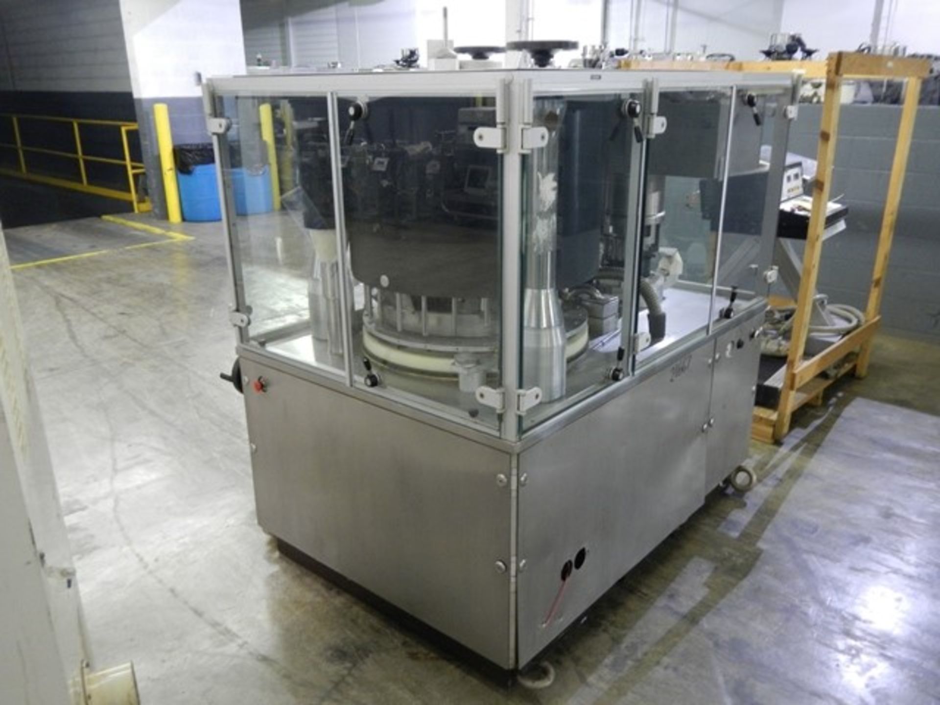 MG2 G60 capsule filler capable of production up to 60,000 capsules per hour with vacuum unit - Image 3 of 17