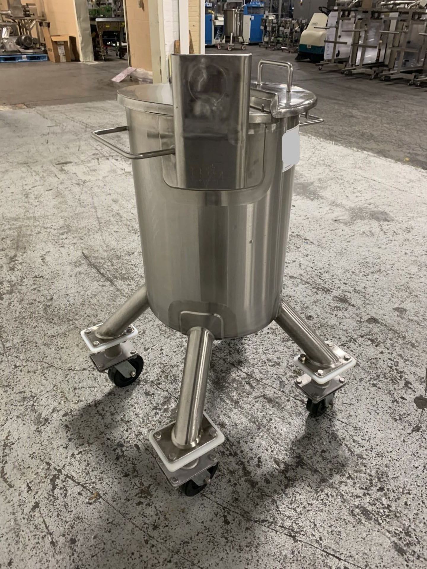 20 GALLON WALKER TANK, 304 STAINLESS STEEL CONSTRUCTION - Image 3 of 7