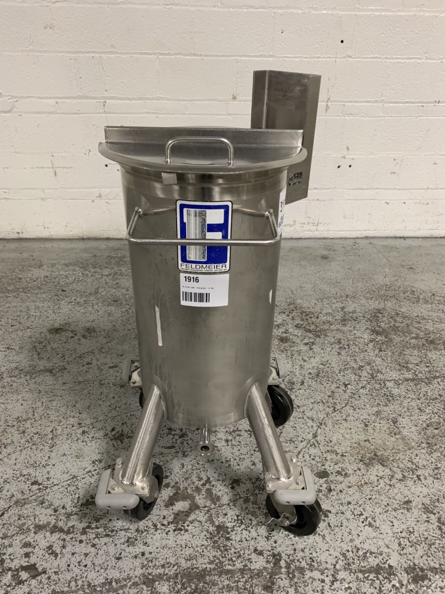 10 GALLON FELDMEIER TANK, STAINLESS STEEL CONSTRUCTION.