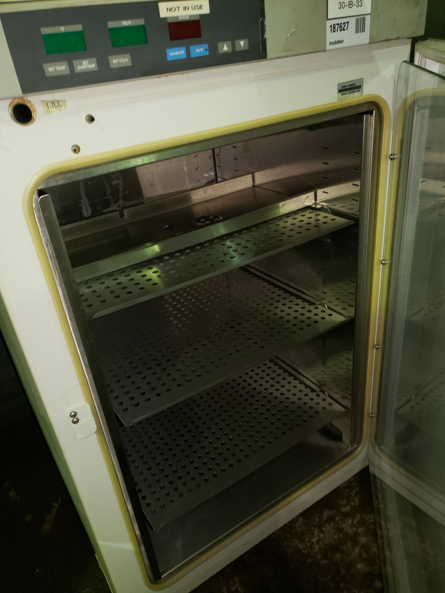 Used Revco/Lindberg incubator, 28" high x 19" wide x 18" deep chamber, 120 volts, - Image 3 of 3