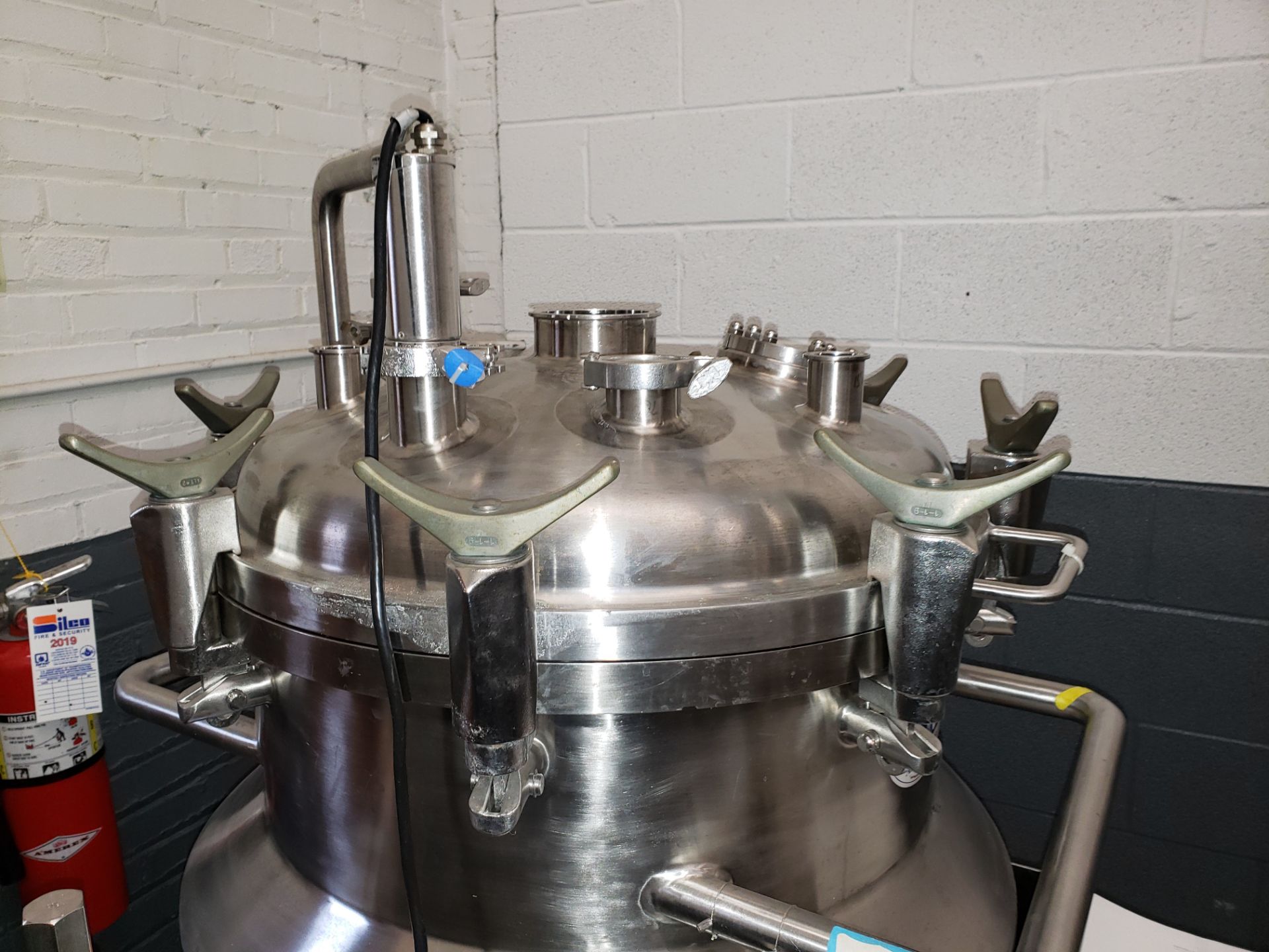 96 gallon A&B reactor, stainless steel construction, approximately 28" diameter x 36" straight side, - Image 4 of 7