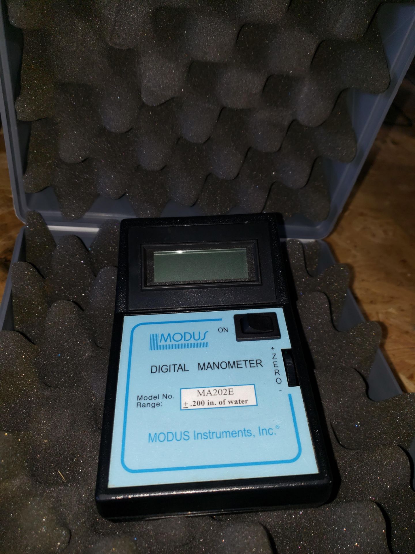 Martel Electronics digital manometer, model MA202E - Image 5 of 8