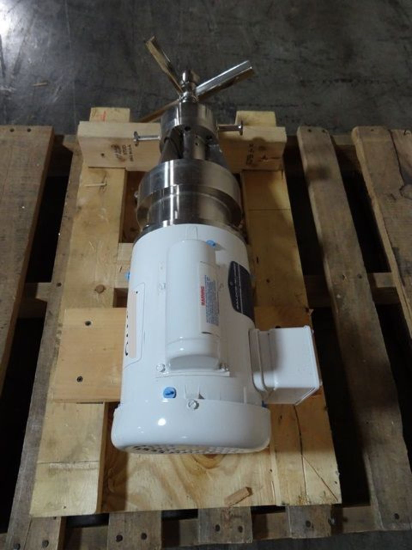 Unused B Braun foam breaker, 316 stainless steel product contact surfaces, 4 blade, 10" diameter