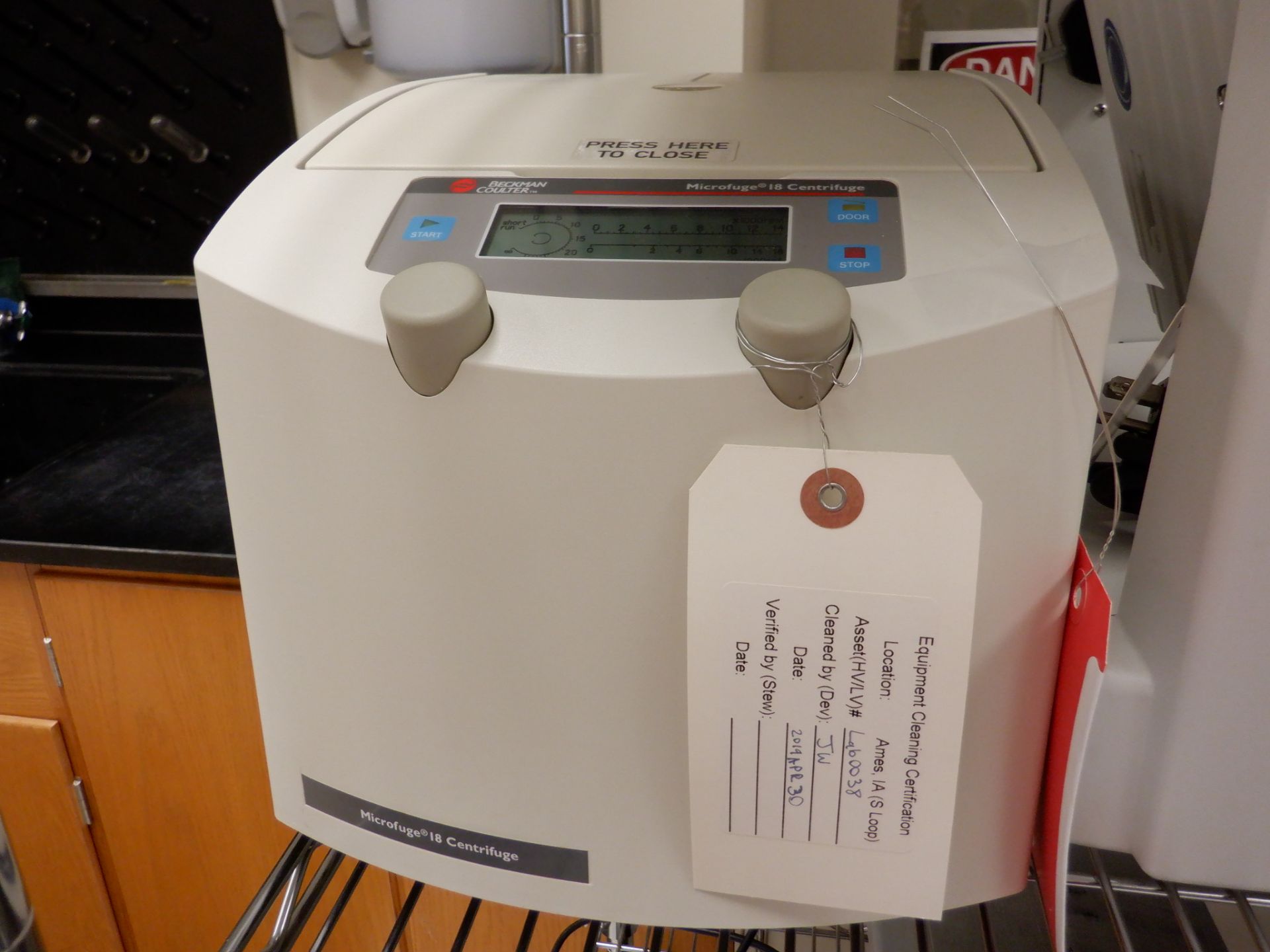 Beckman Coulter Microfuge 18 Centrifuge, 120v/4A/50-60Hz