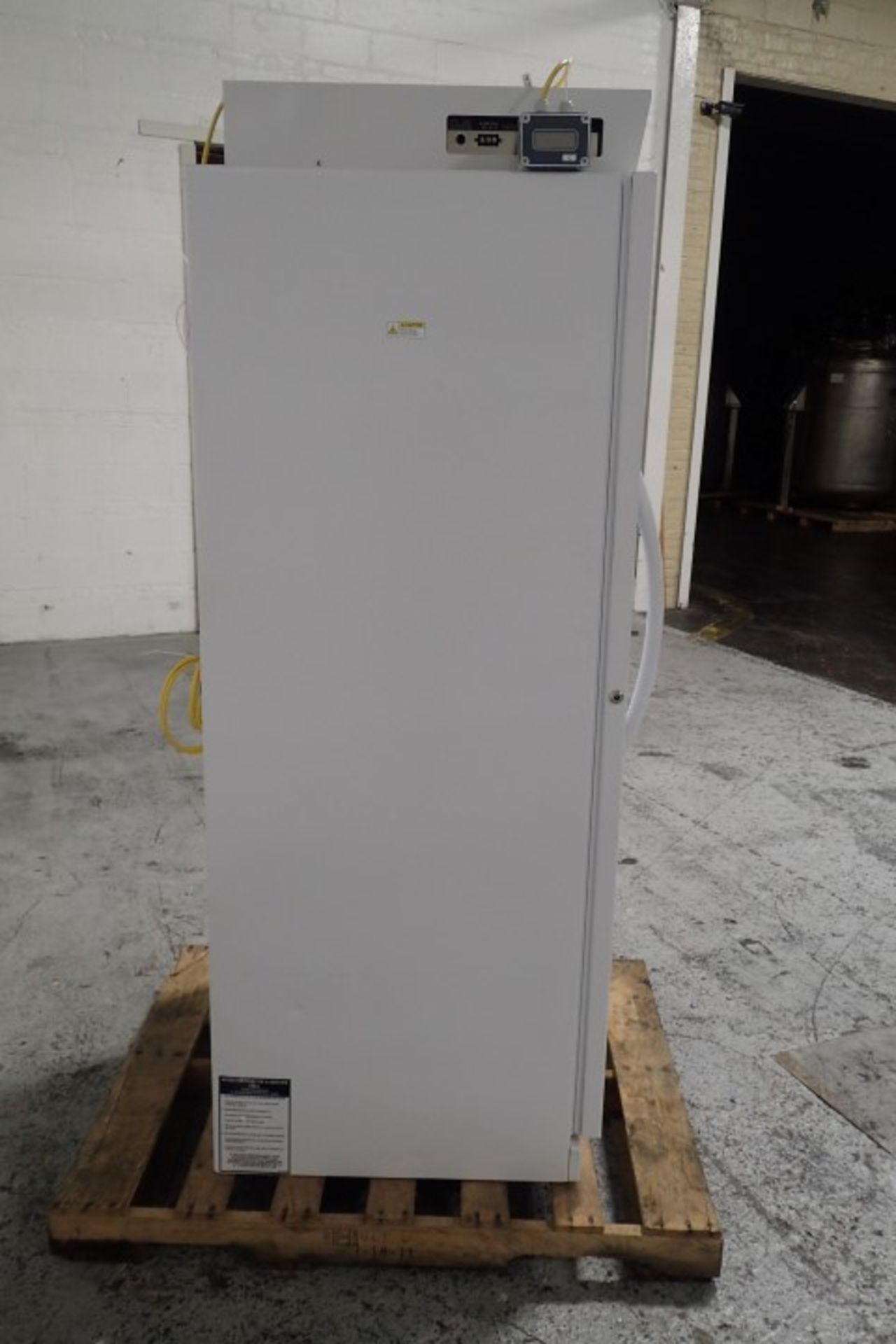 ThermoFisher Scientific refrigerator, model 3721, 120 volt, serial# 309416. - Image 3 of 7