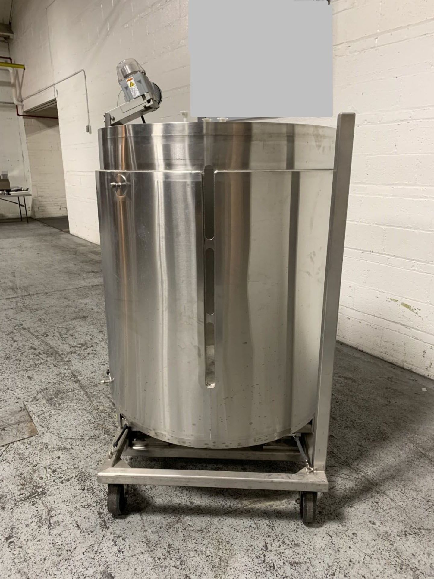 Thermo Scientific HyClone single use mixer, stainless steel construction, 1000 liter capacity - Image 4 of 14