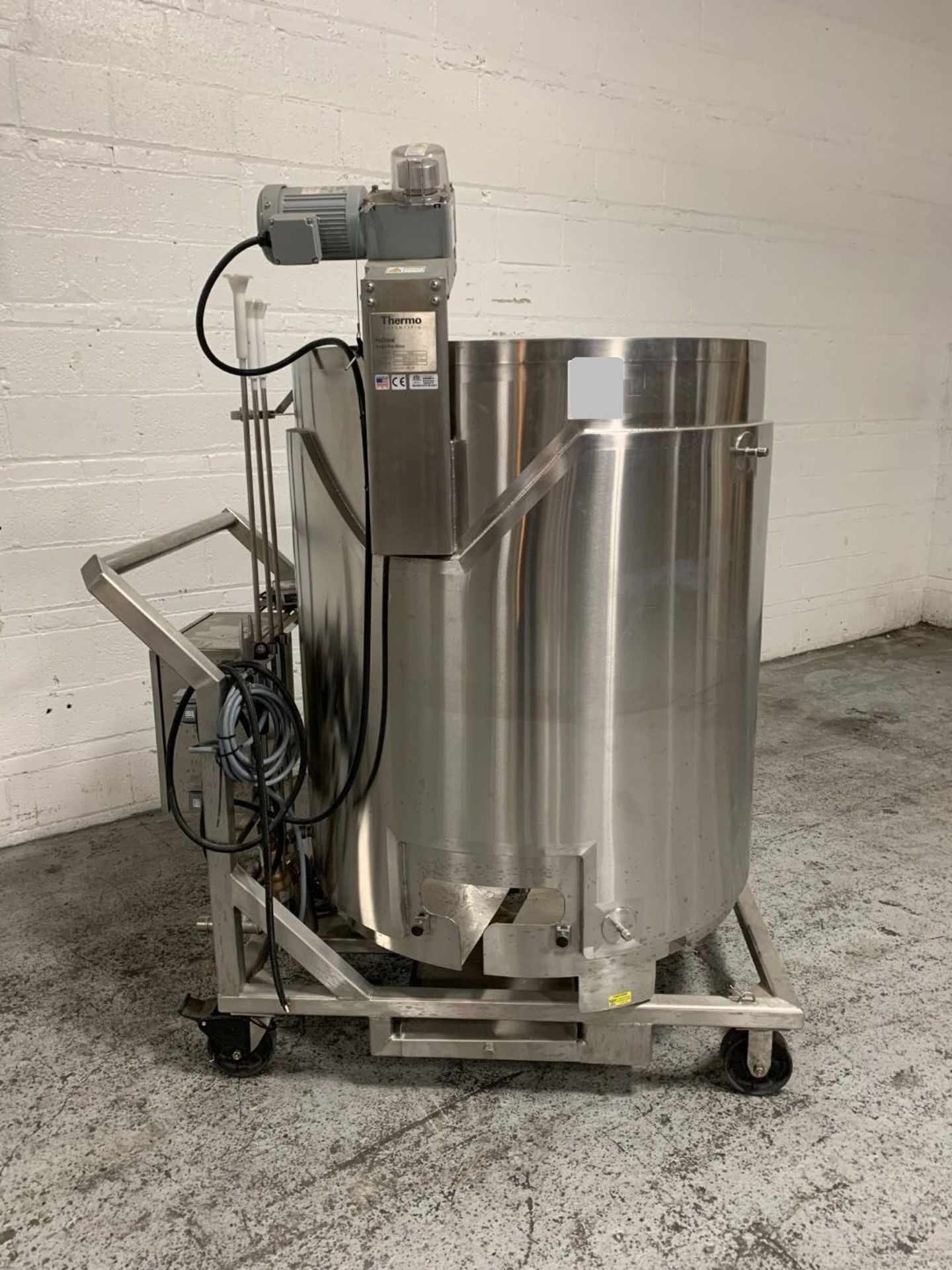 Thermo Scientific HyClone single use mixer, stainless steel construction, 1000 liter capacity - Image 3 of 14