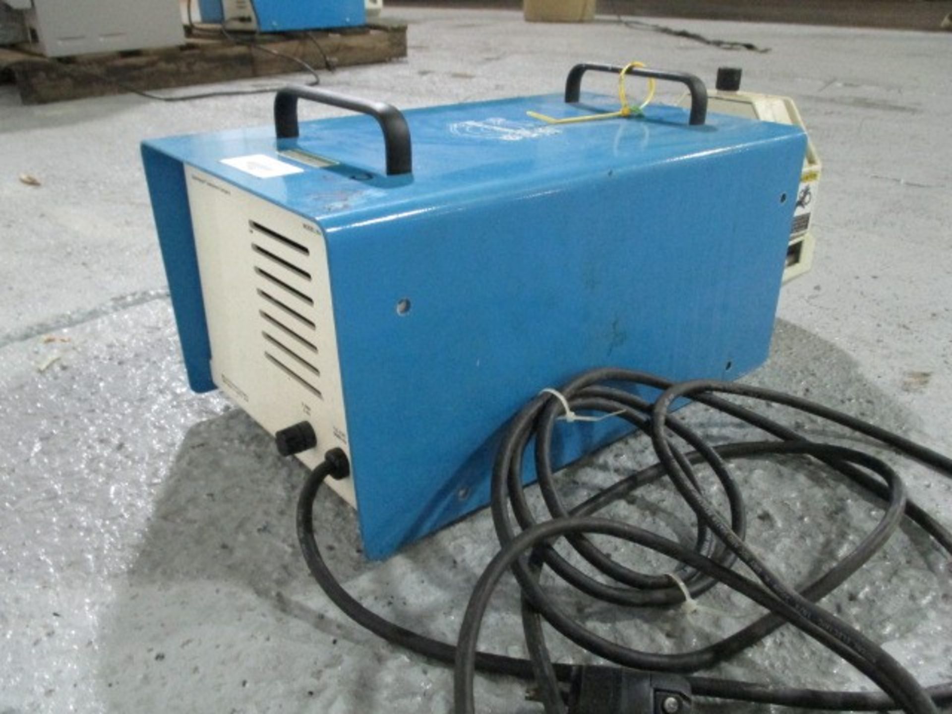 Cole-Parmer peristalic pump, model 7529-10, masterflex design with model 7549-32 variable speed - Image 3 of 8
