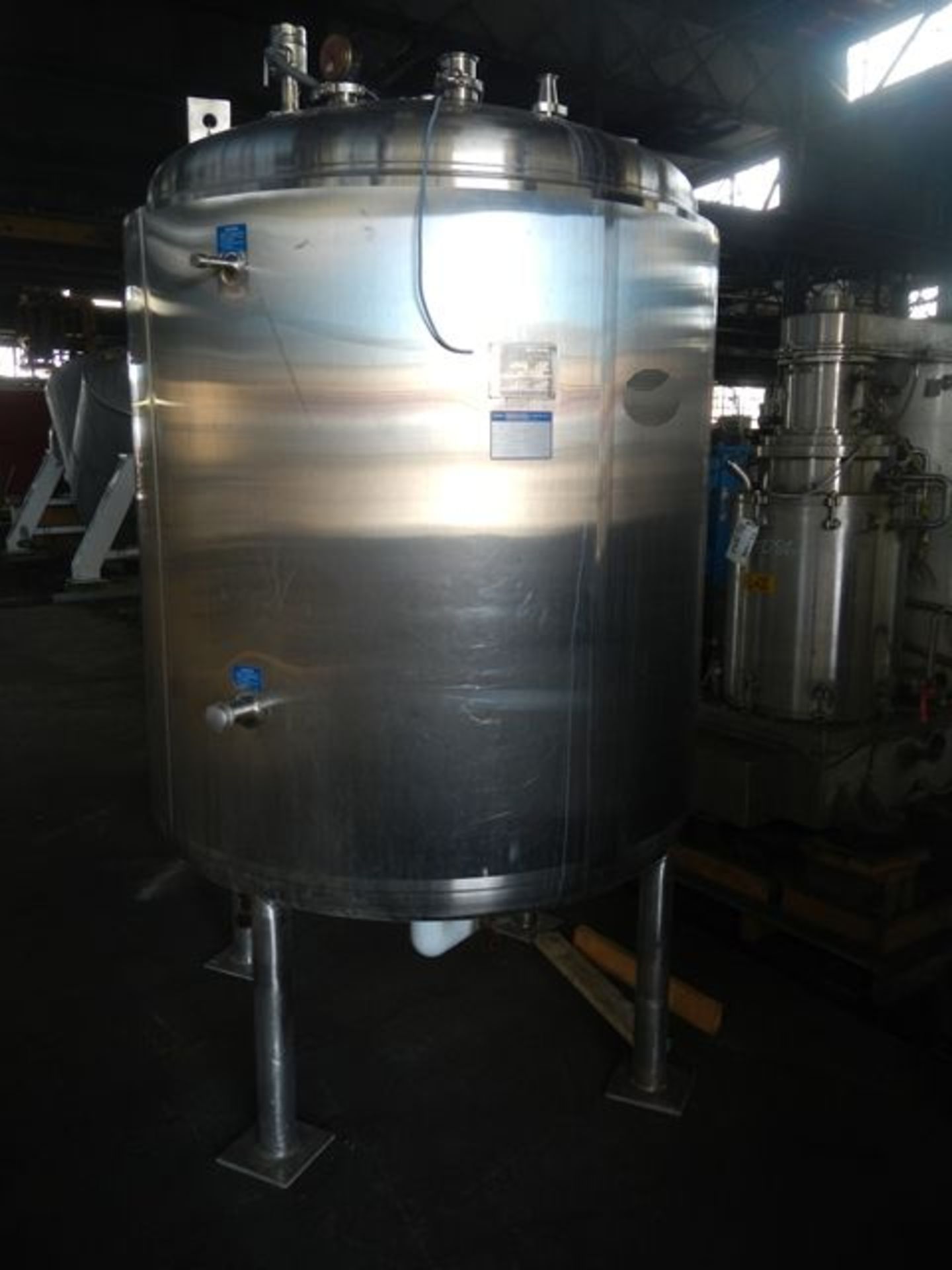 600 gallon Mueller holding tank, stainless steel construction - Image 2 of 4
