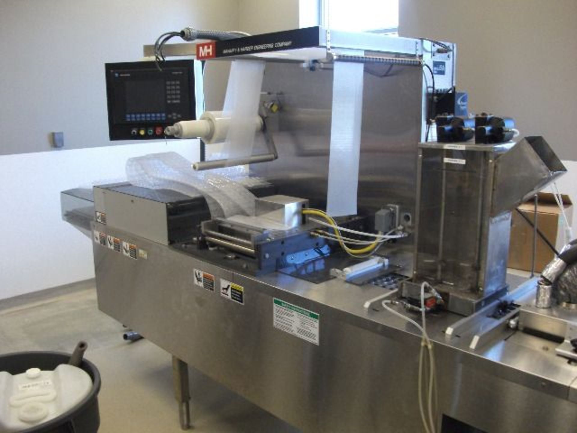 Mafaffy Horizontal Tray Former/Blister Sealer/Form Fill Seal Machine - Image 7 of 18