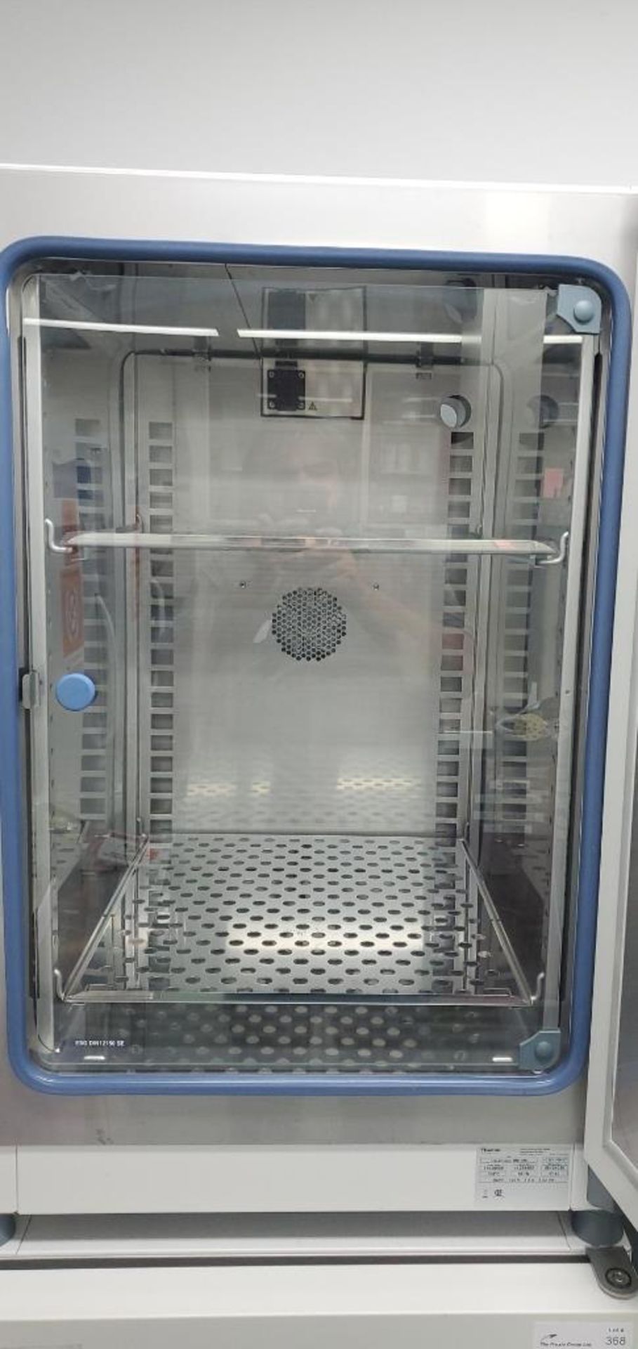 Thermo Heratherm IMH180 Benchtop Incubator - Image 2 of 3