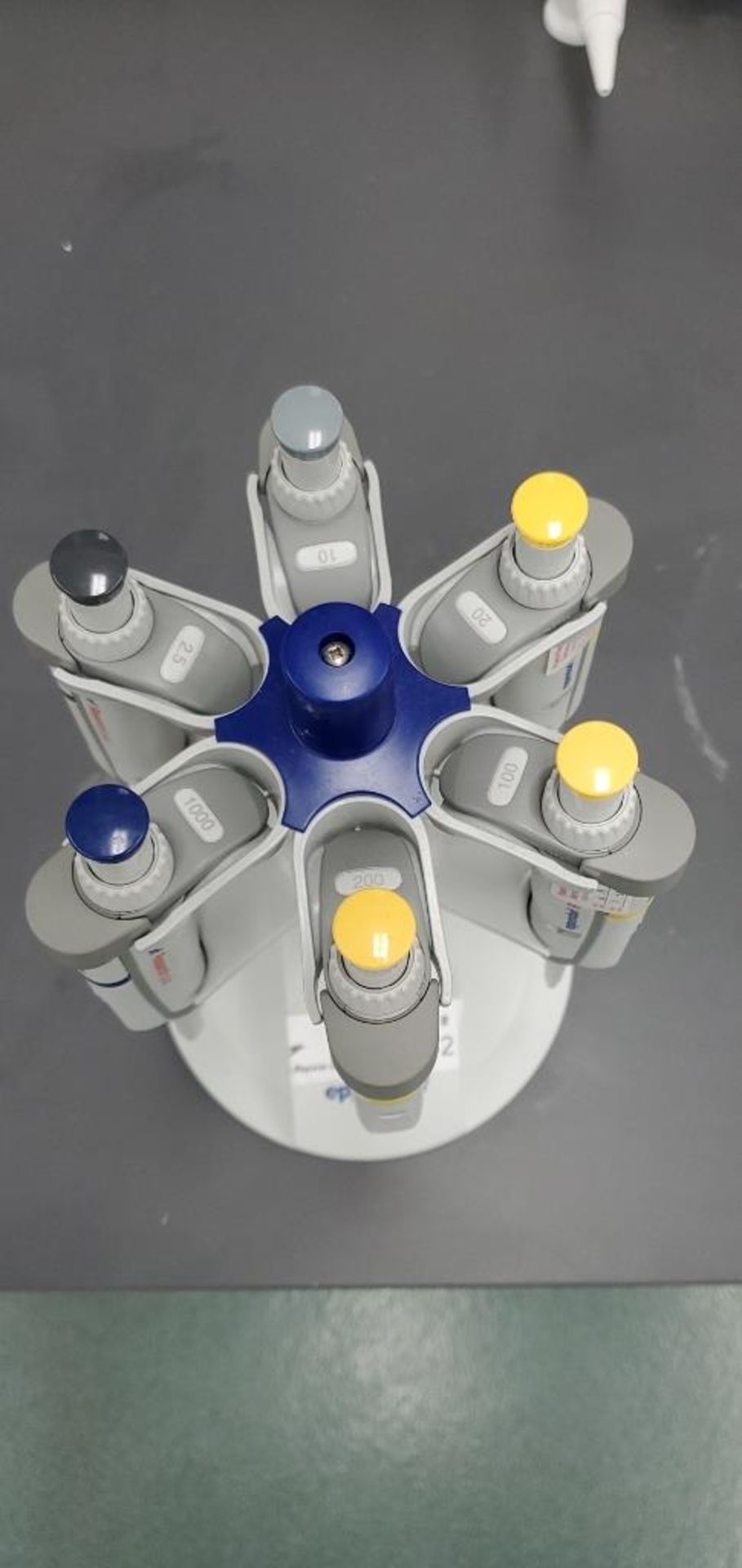 Eppendorf 7-Piece Pipette Set - Image 4 of 4