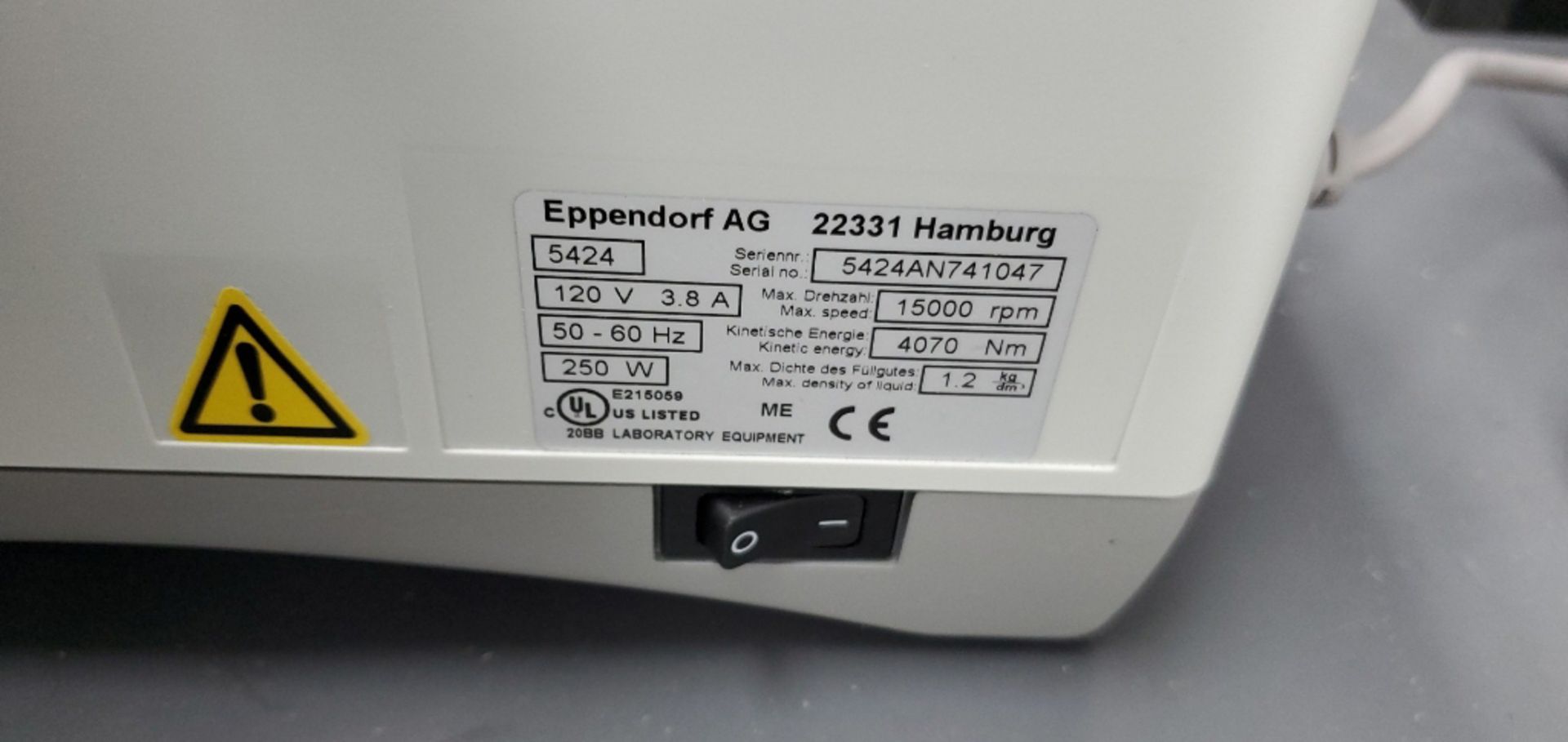 Eppendorf Model 5424 15,000 RPM Centrifuge - Image 6 of 6