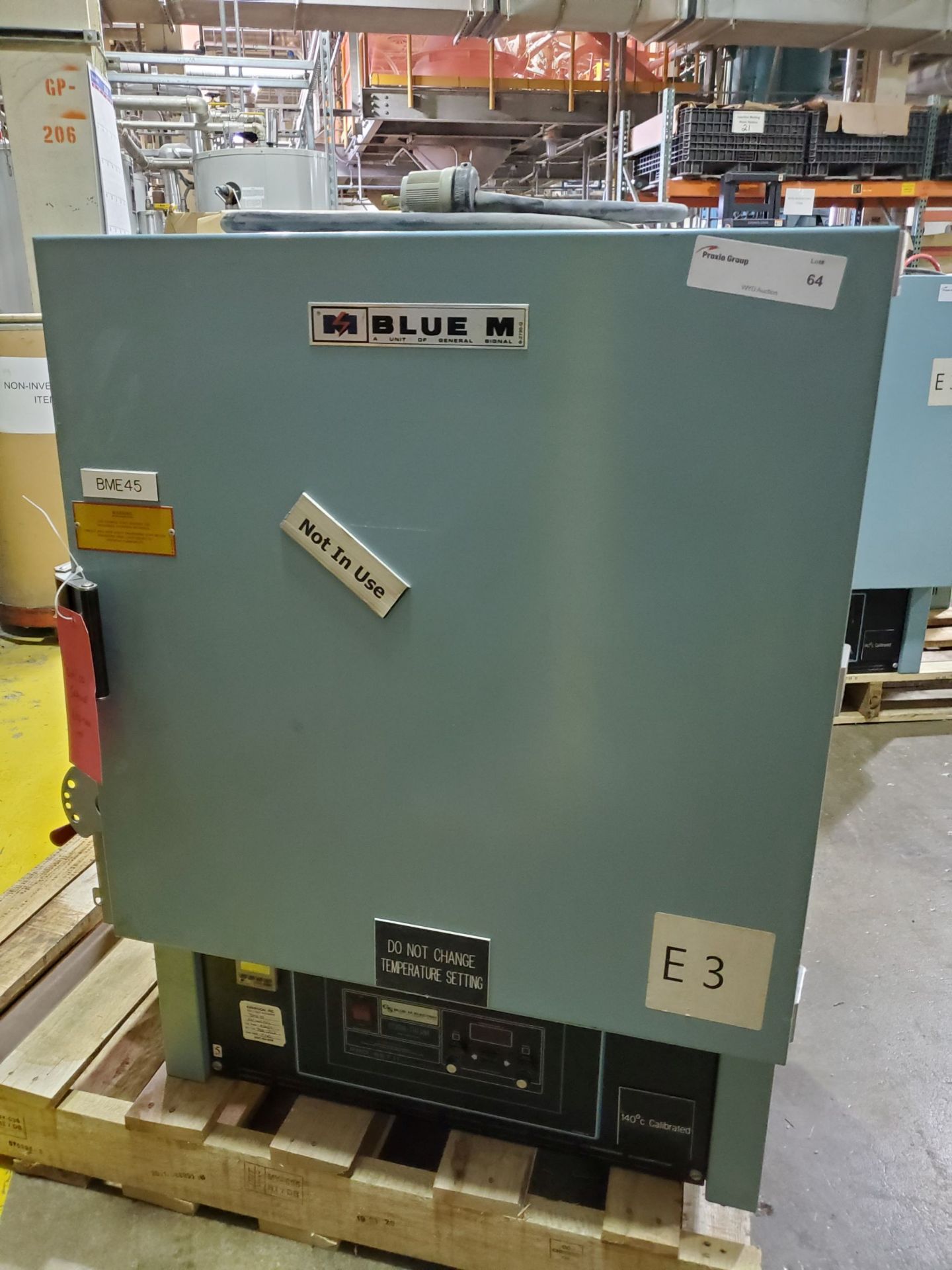 Blue M Lab Oven, Model ESP-400C-5, Serial Number ESP-1835, Temperature Range 38 deg C to 260 deg