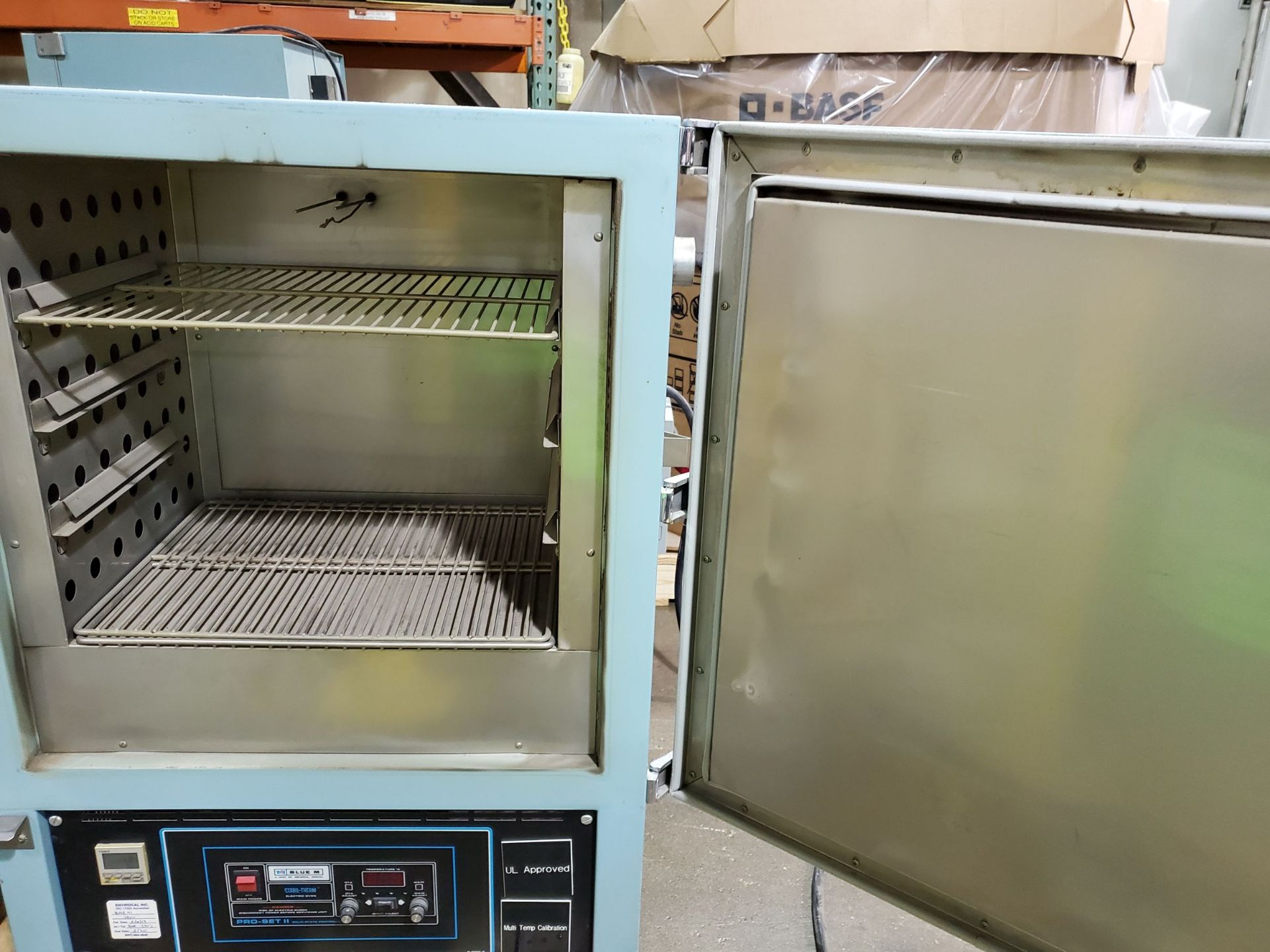 Blue M Lab Oven, Model ESP-400C-5, Serial Number ESP-1571, Temperature Range 38 deg C to 260 deg - Image 4 of 5