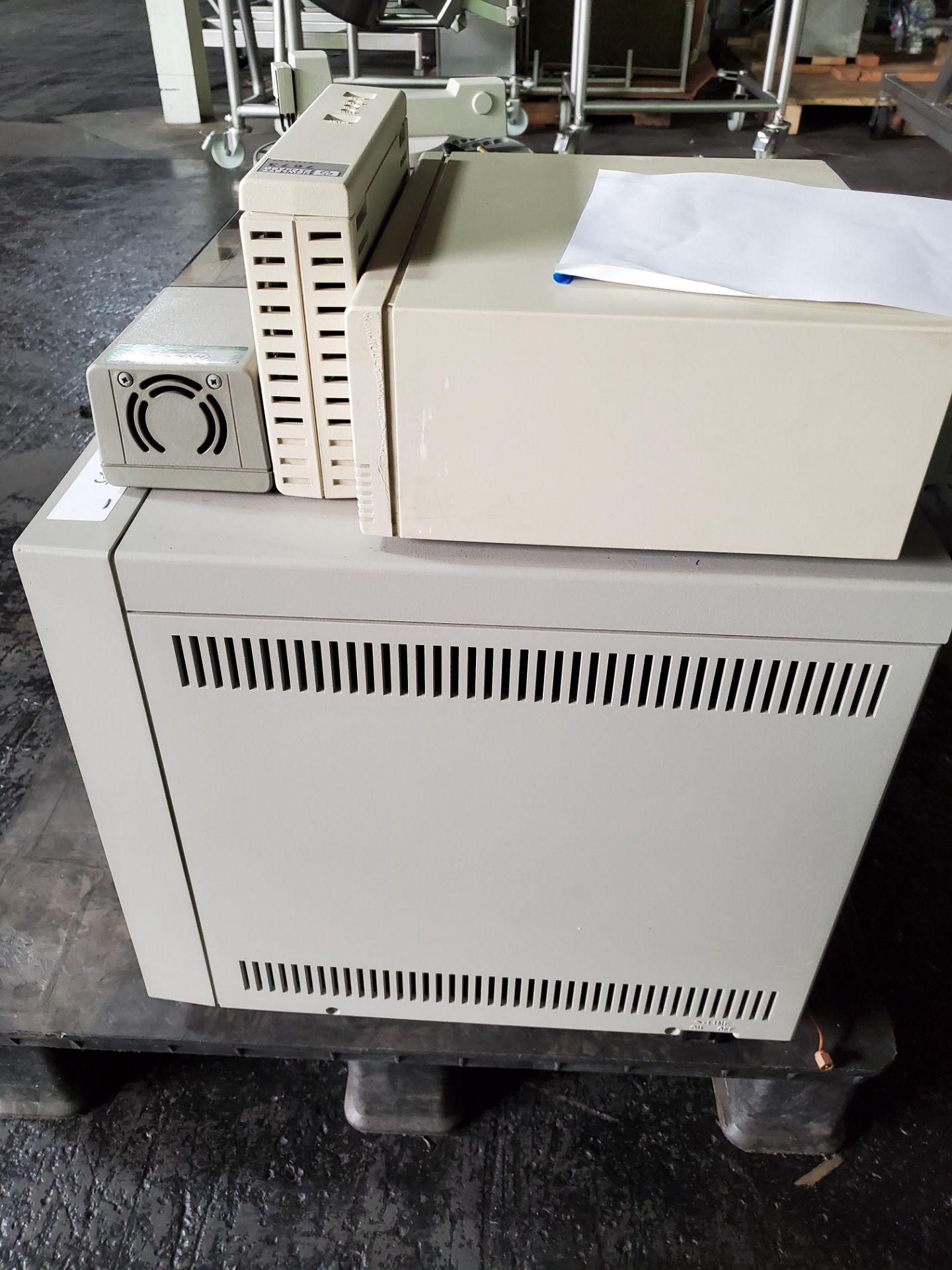 HP Gas Chromatograph, 5890 Series II, with components. - Image 5 of 8